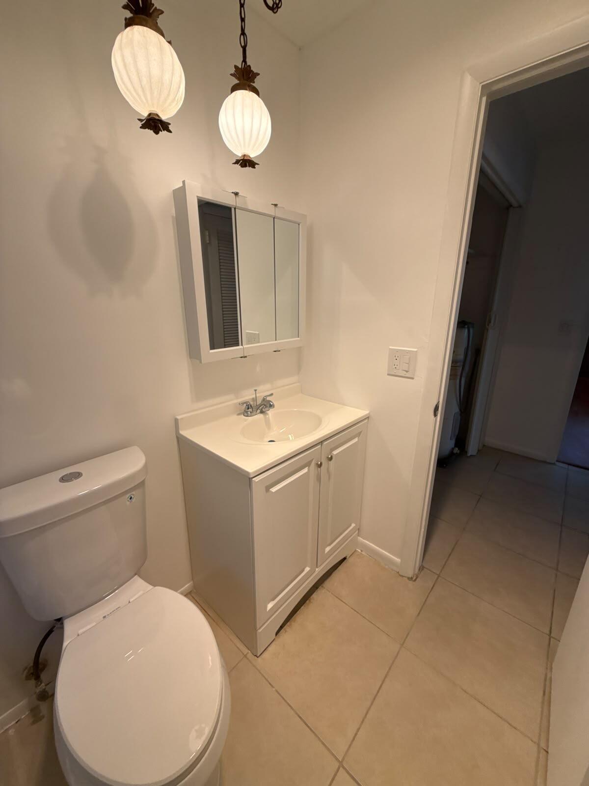 KENTWOOD OF WEDGEWOOD CONDO - Residential