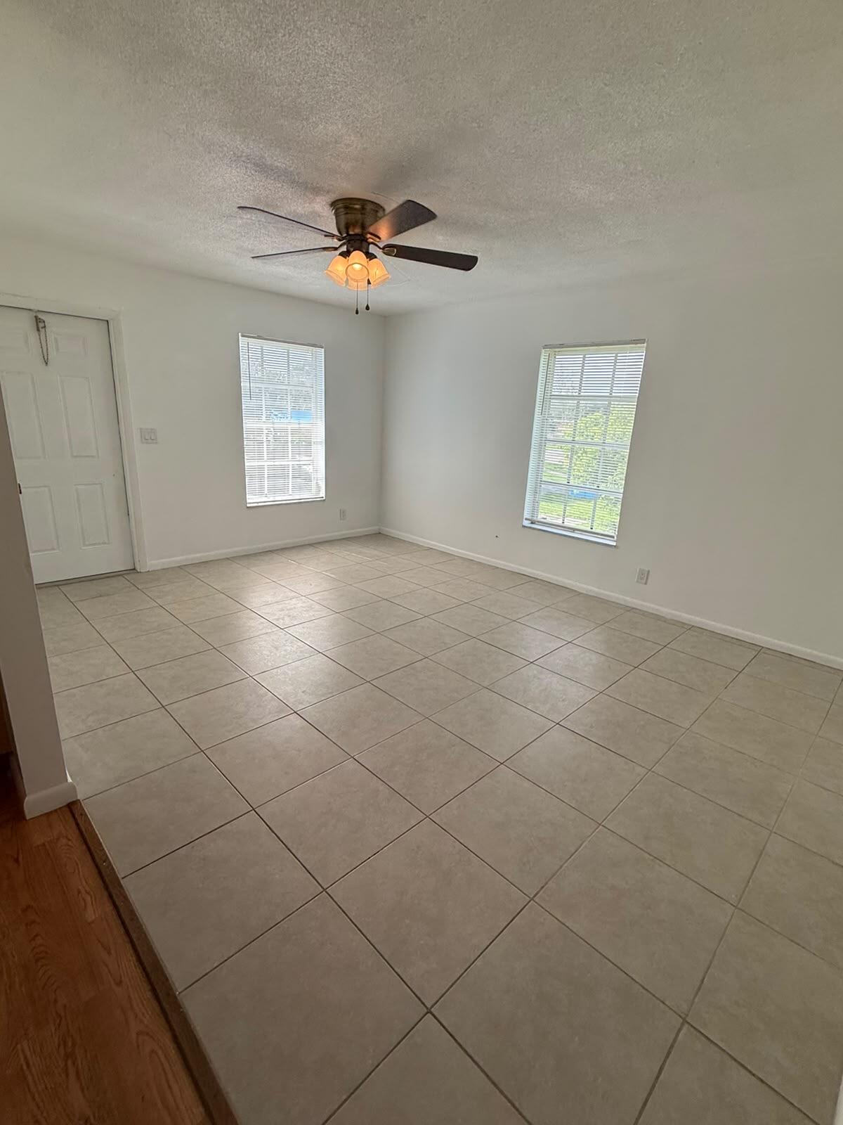 KENTWOOD OF WEDGEWOOD CONDO - Residential
