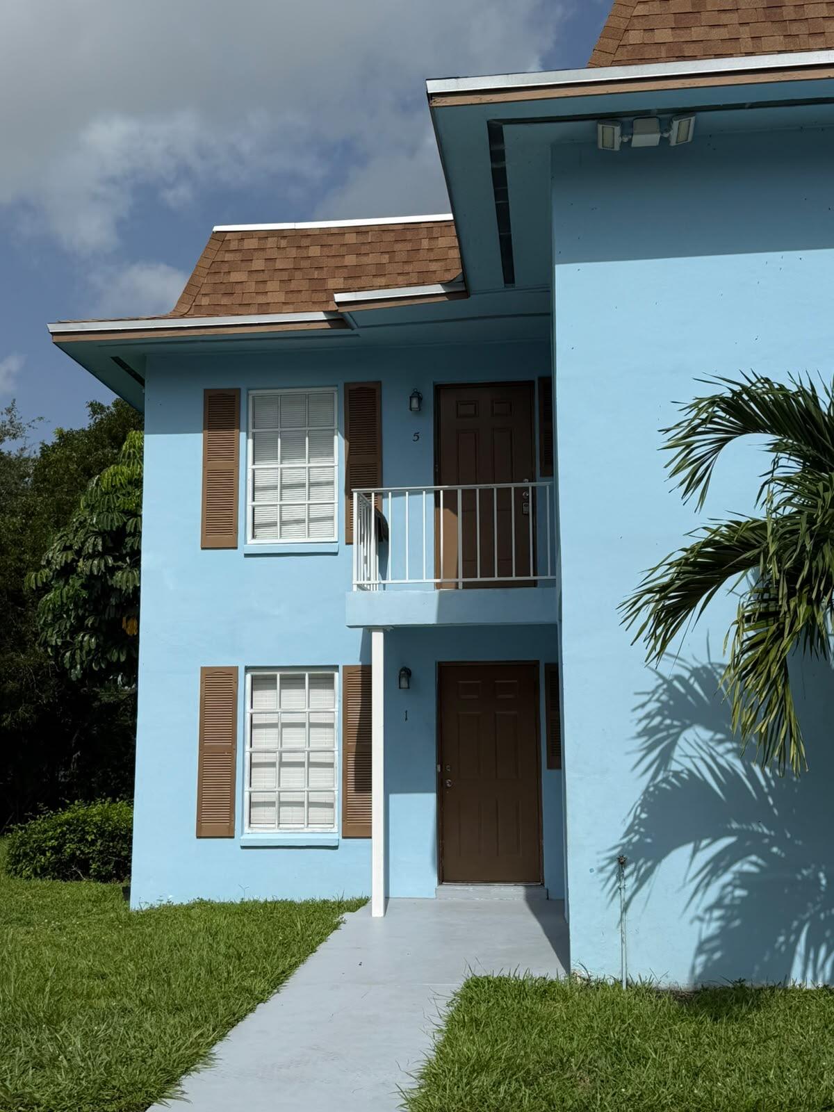 KENTWOOD OF WEDGEWOOD CONDO - Residential