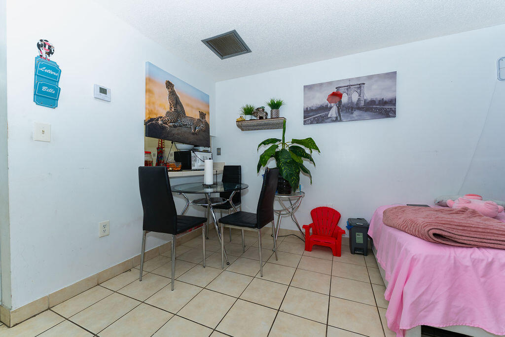 EL BOSQUE AT LITTLE HAVANA CONDO - Residential