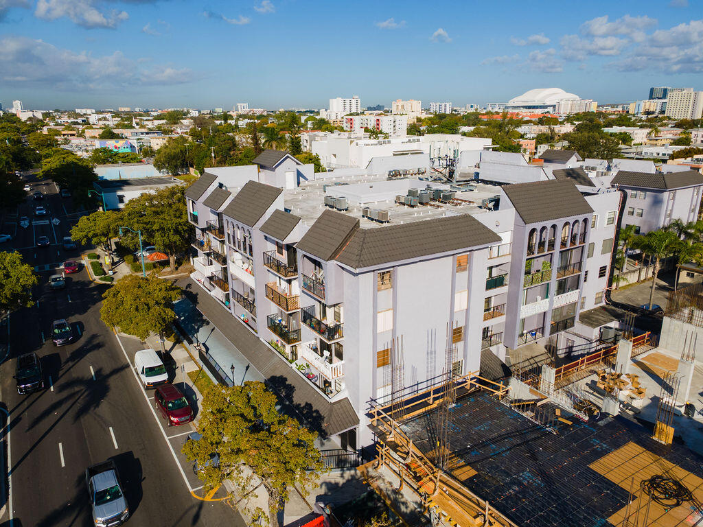 EL BOSQUE AT LITTLE HAVANA CONDO - Residential