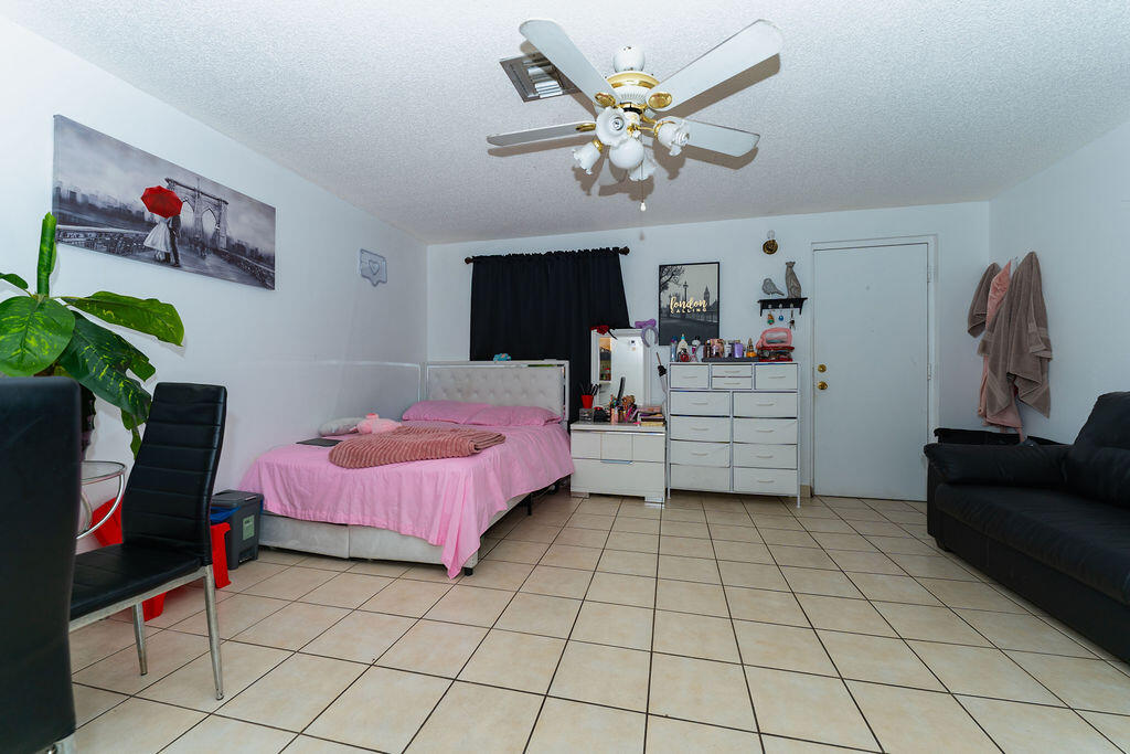 EL BOSQUE AT LITTLE HAVANA CONDO - Residential