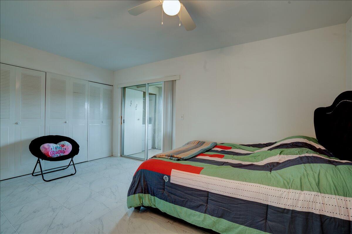 KINGS POINT SAXONY CONDOS - Residential