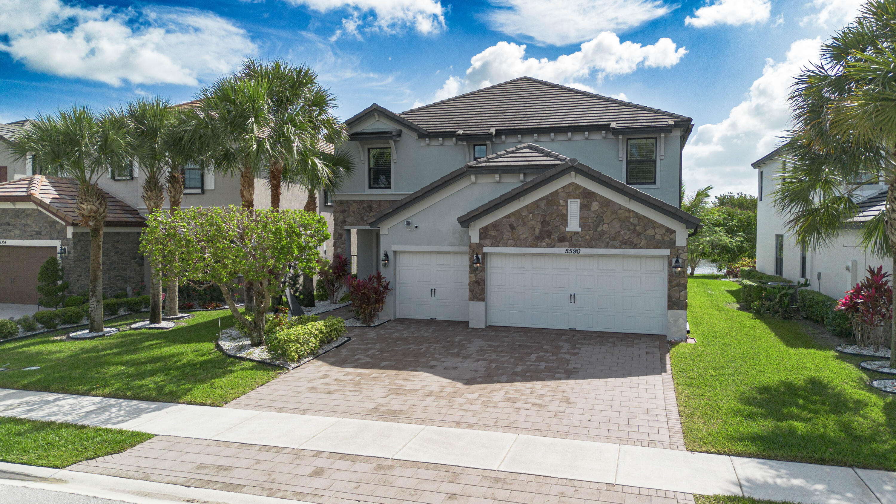 SILVERWOOD ESTATES - Residential