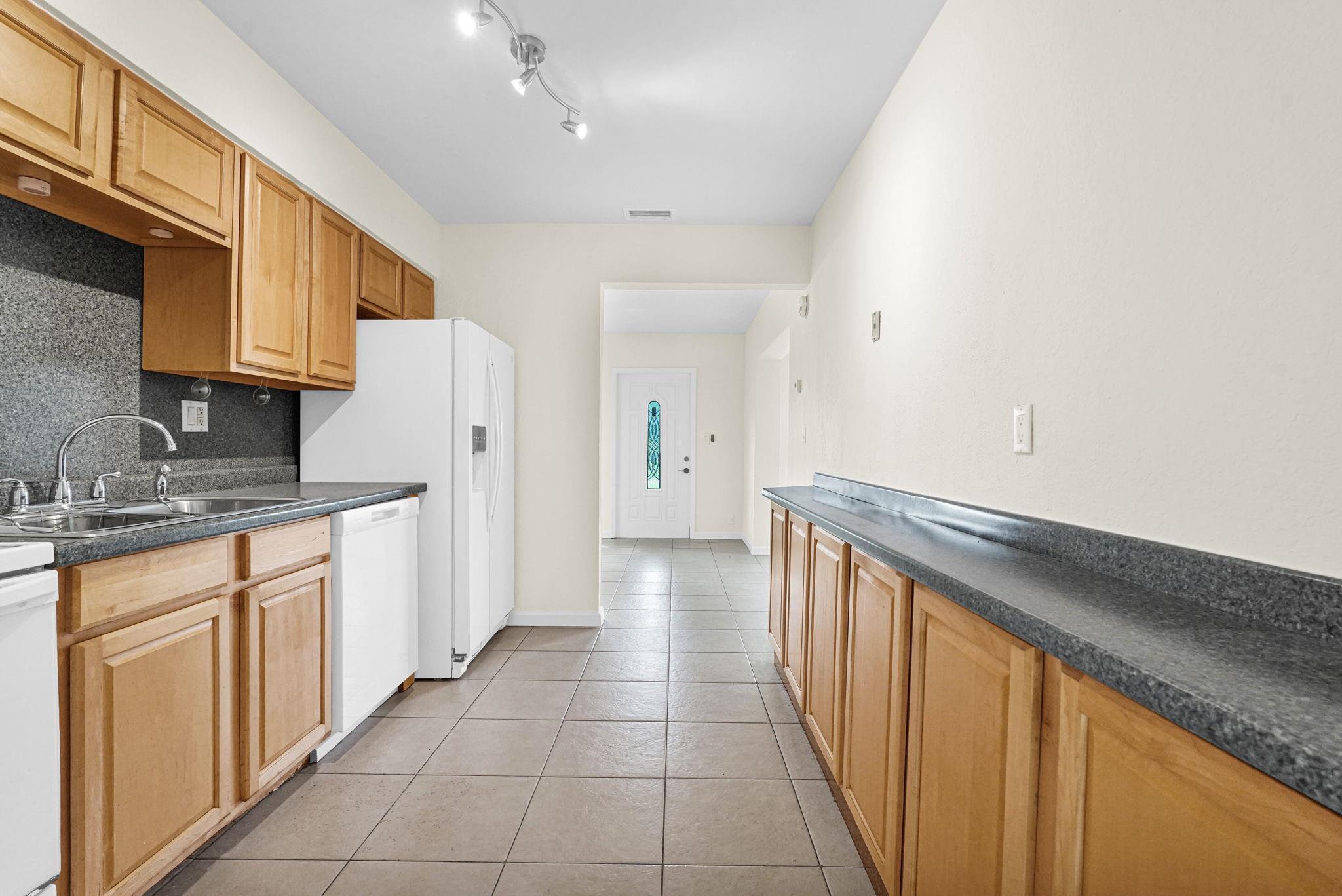 NORTH ANDREWS GARDENS 2ND ADD - Residential