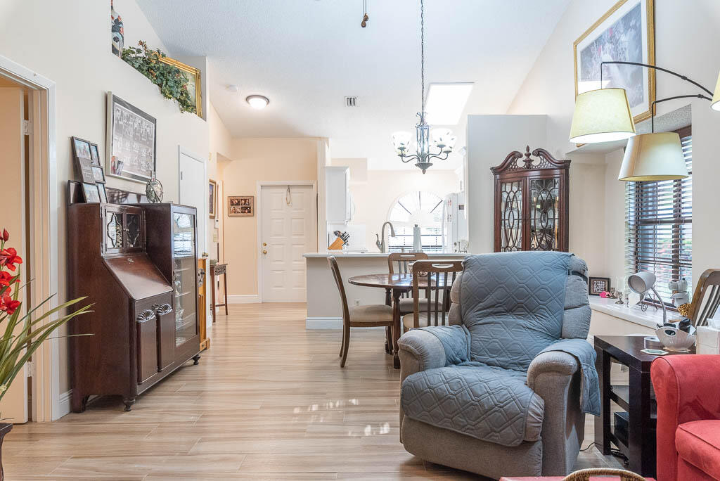 BRIGHTON LAKES - Residential