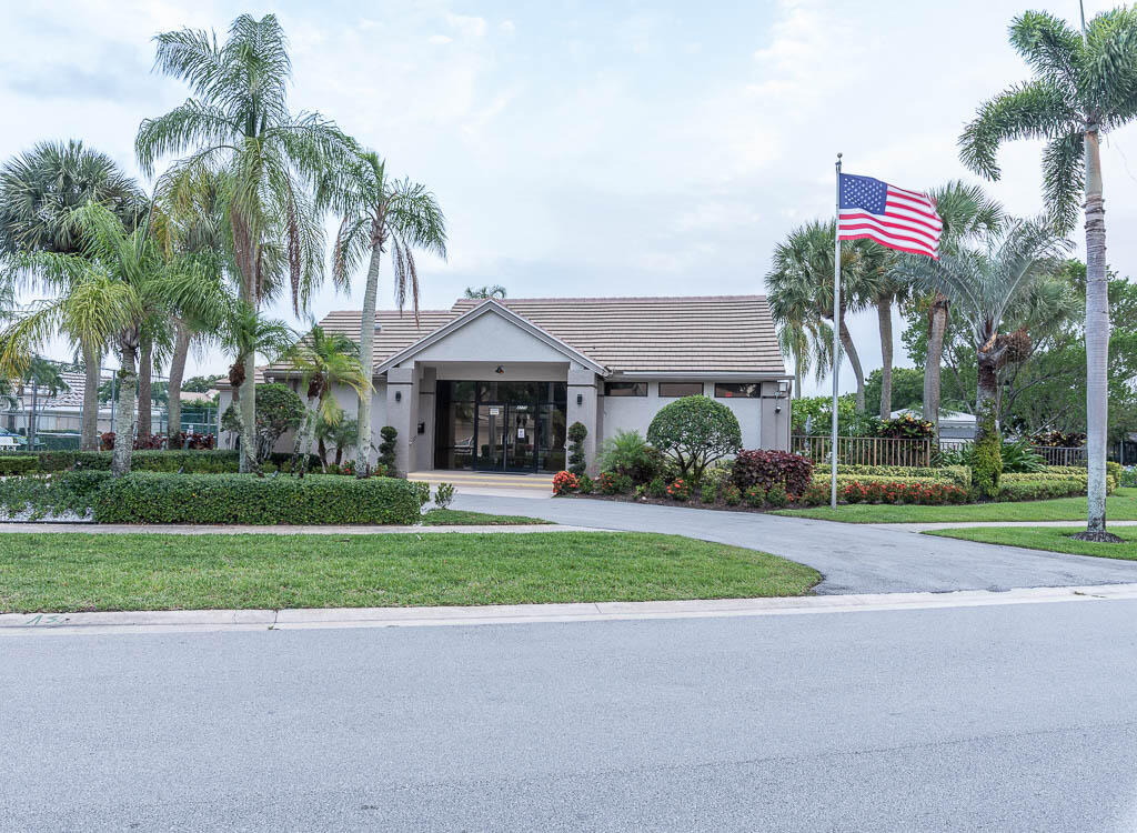 BRIGHTON LAKES - Residential