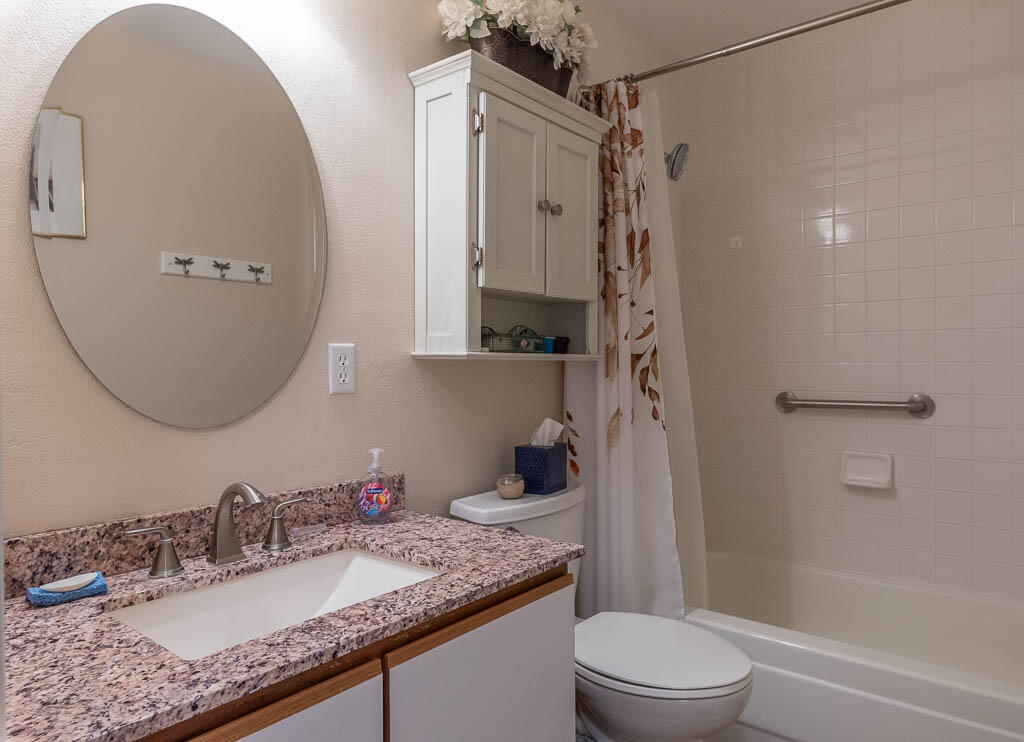 BRIGHTON LAKES - Residential