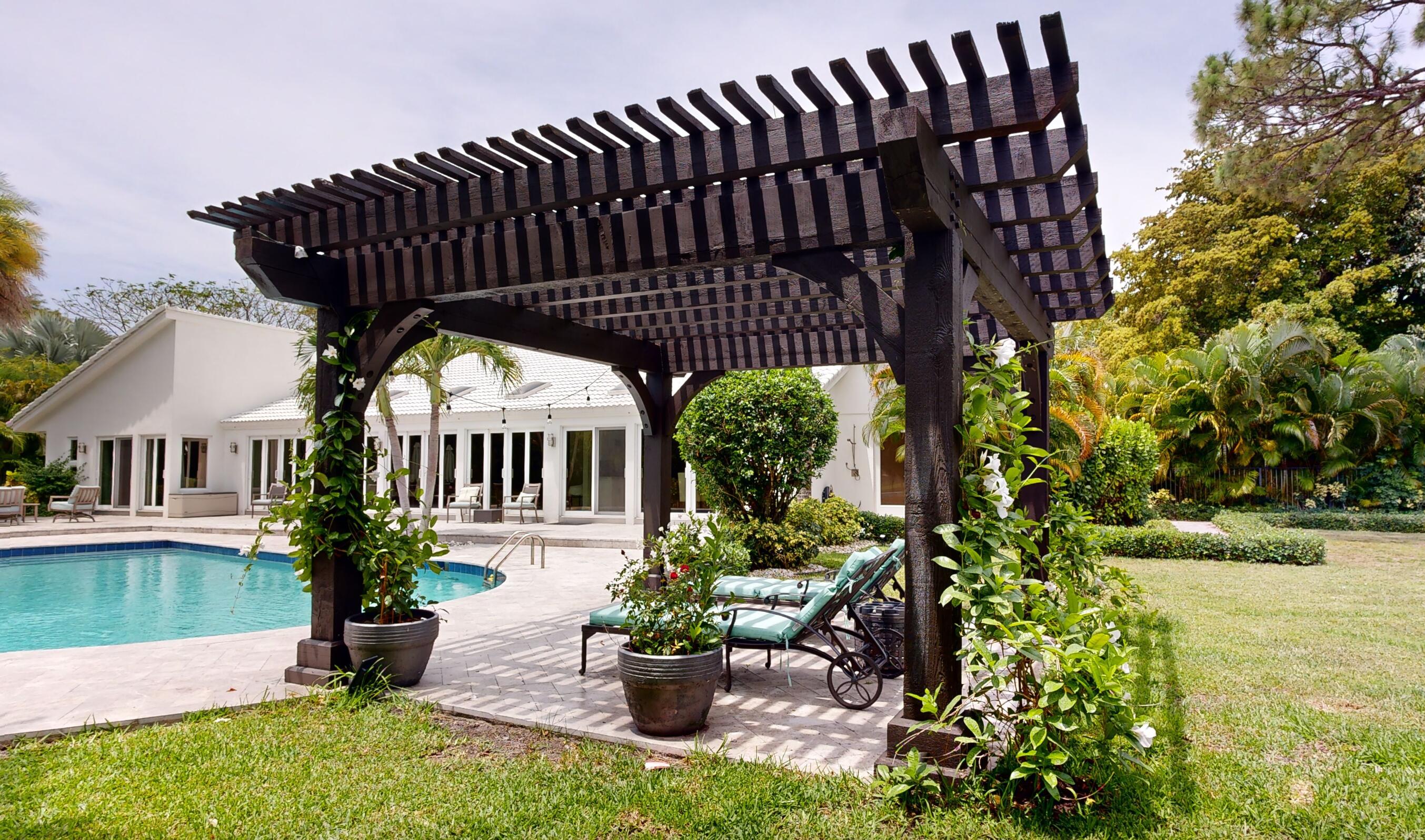 ESTATES III THE - Residential