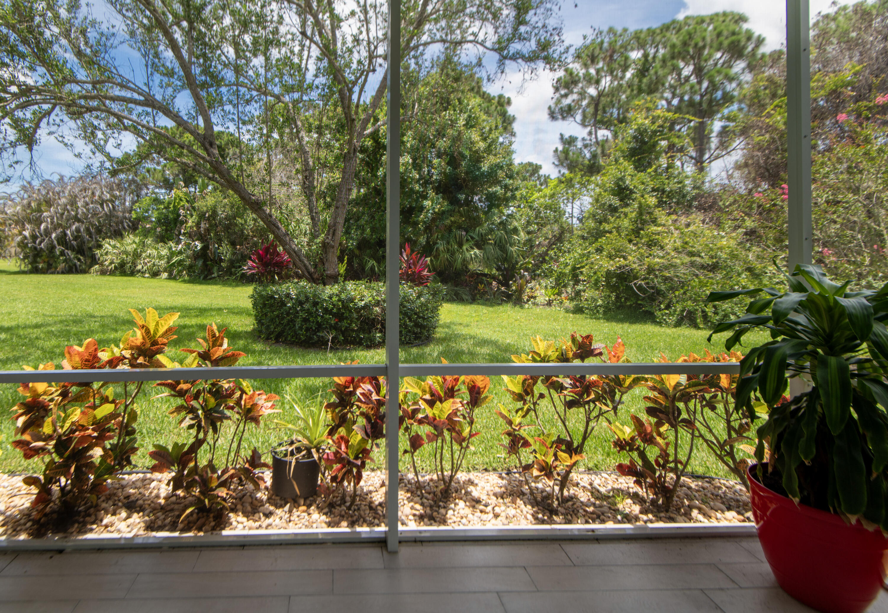 JENSEN BEACH COUNTRY CLUB - Residential
