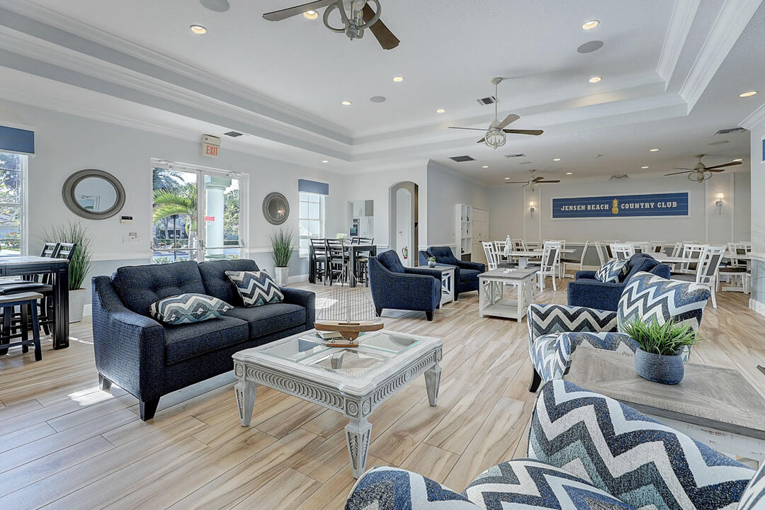 JENSEN BEACH COUNTRY CLUB - Residential