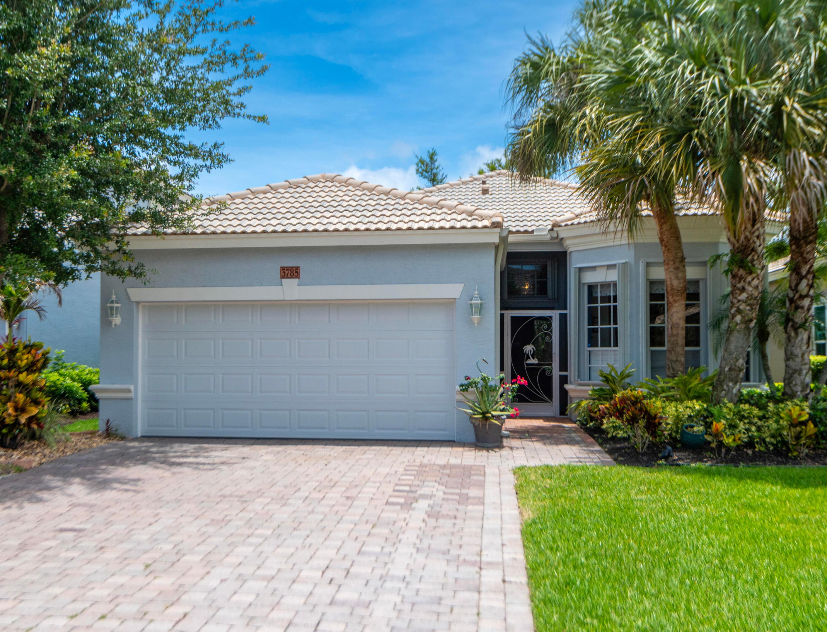 JENSEN BEACH COUNTRY CLUB - Residential