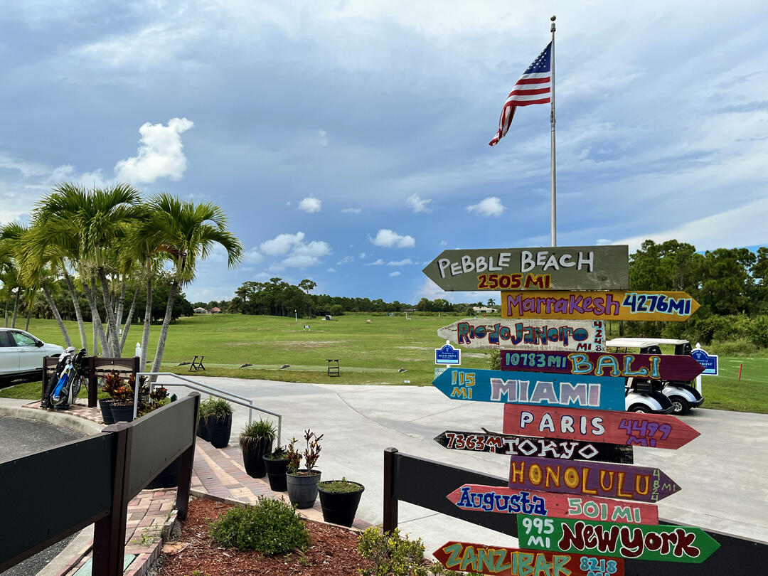 JENSEN BEACH COUNTRY CLUB - Residential