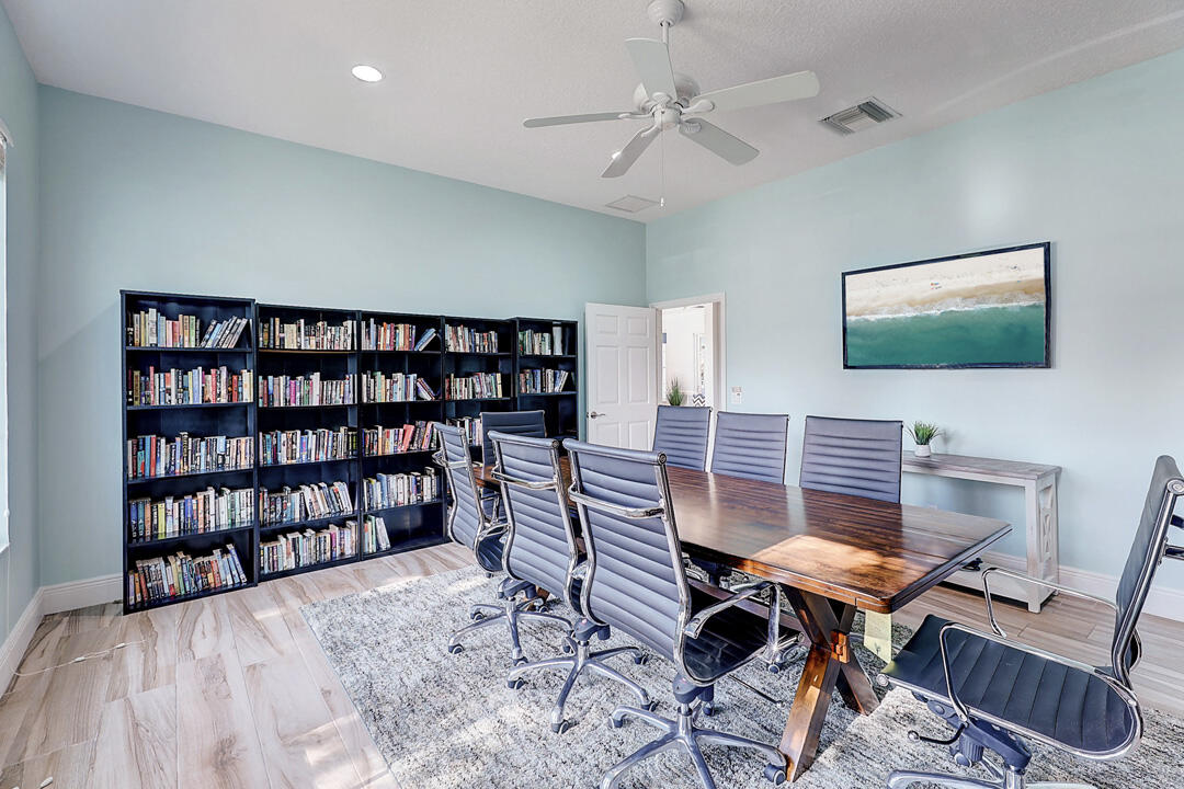 JENSEN BEACH COUNTRY CLUB - Residential