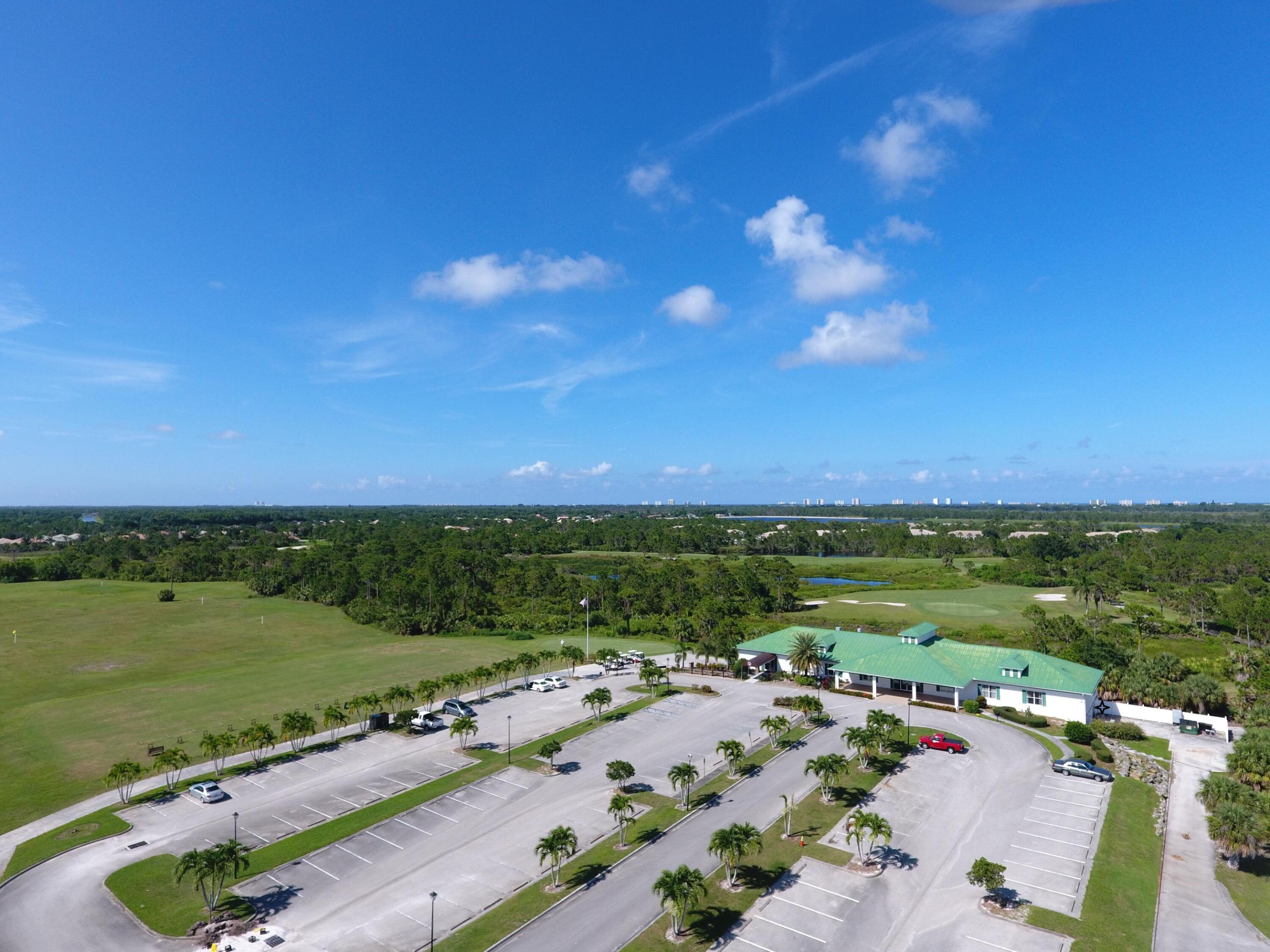 JENSEN BEACH COUNTRY CLUB - Residential
