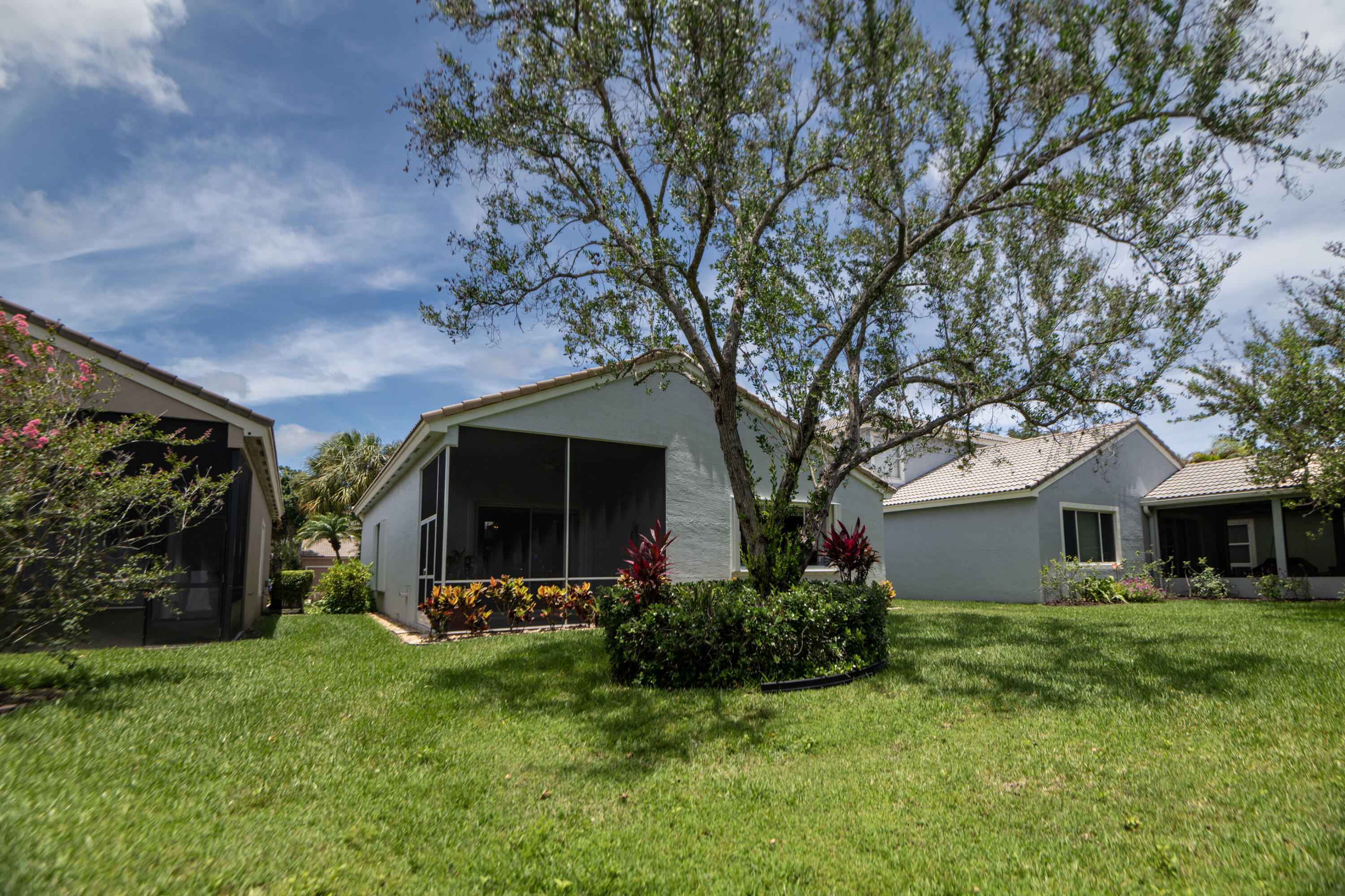 JENSEN BEACH COUNTRY CLUB - Residential