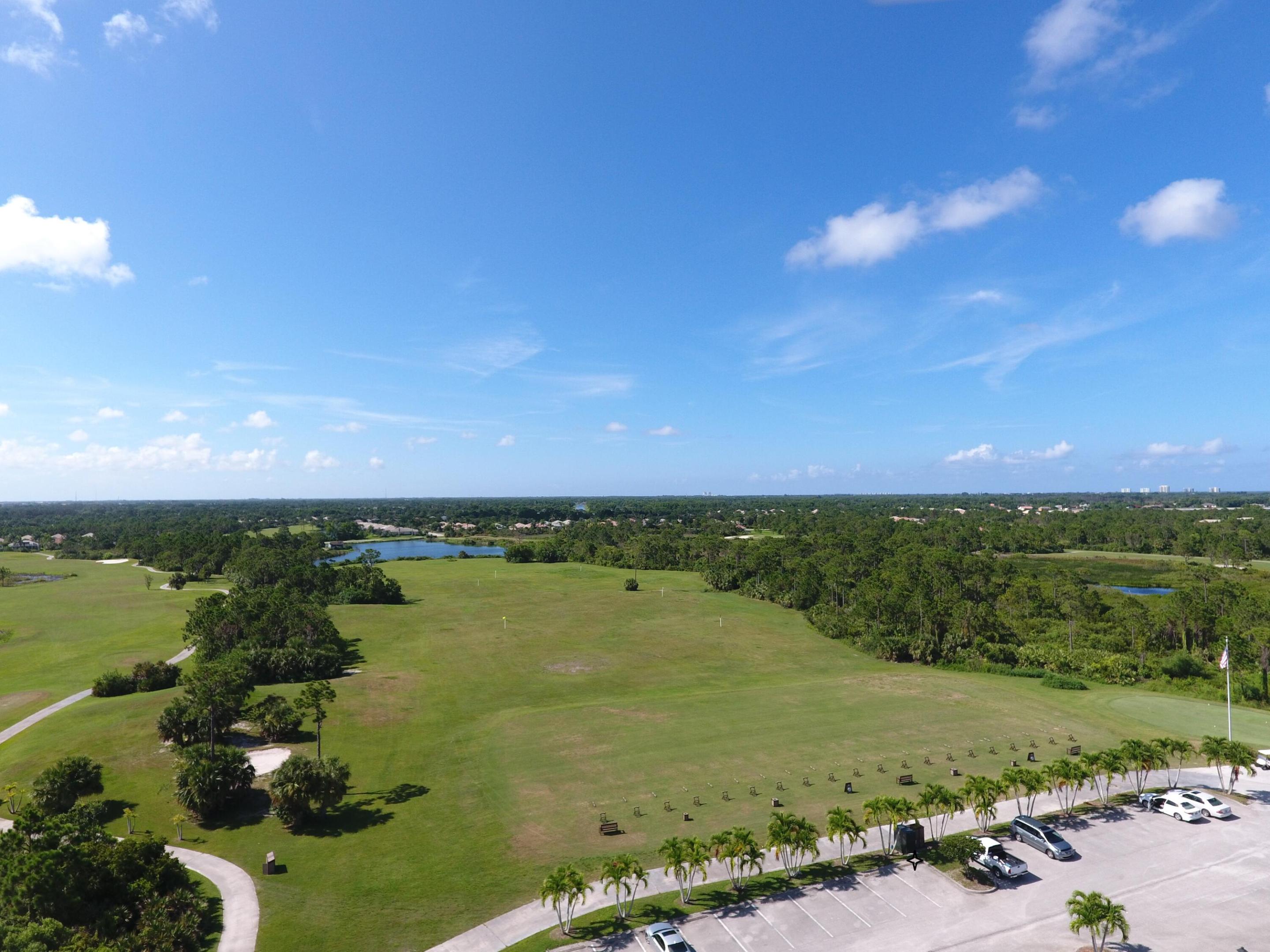 JENSEN BEACH COUNTRY CLUB - Residential