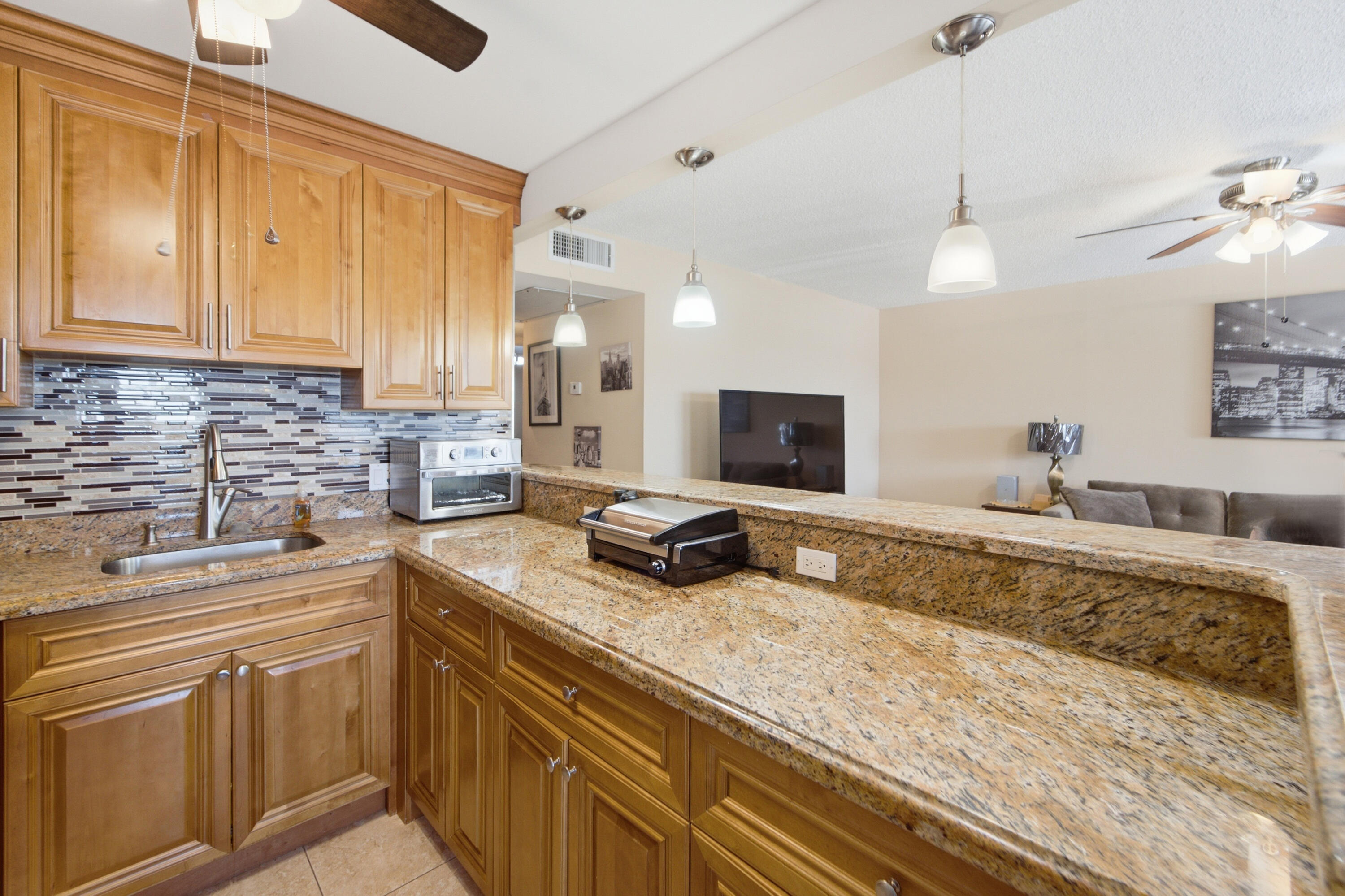KENT CONDOS - Residential