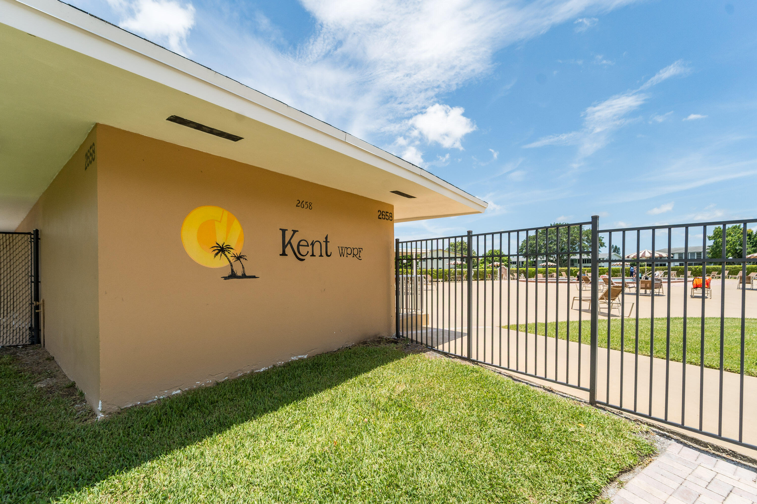 KENT CONDOS - Residential
