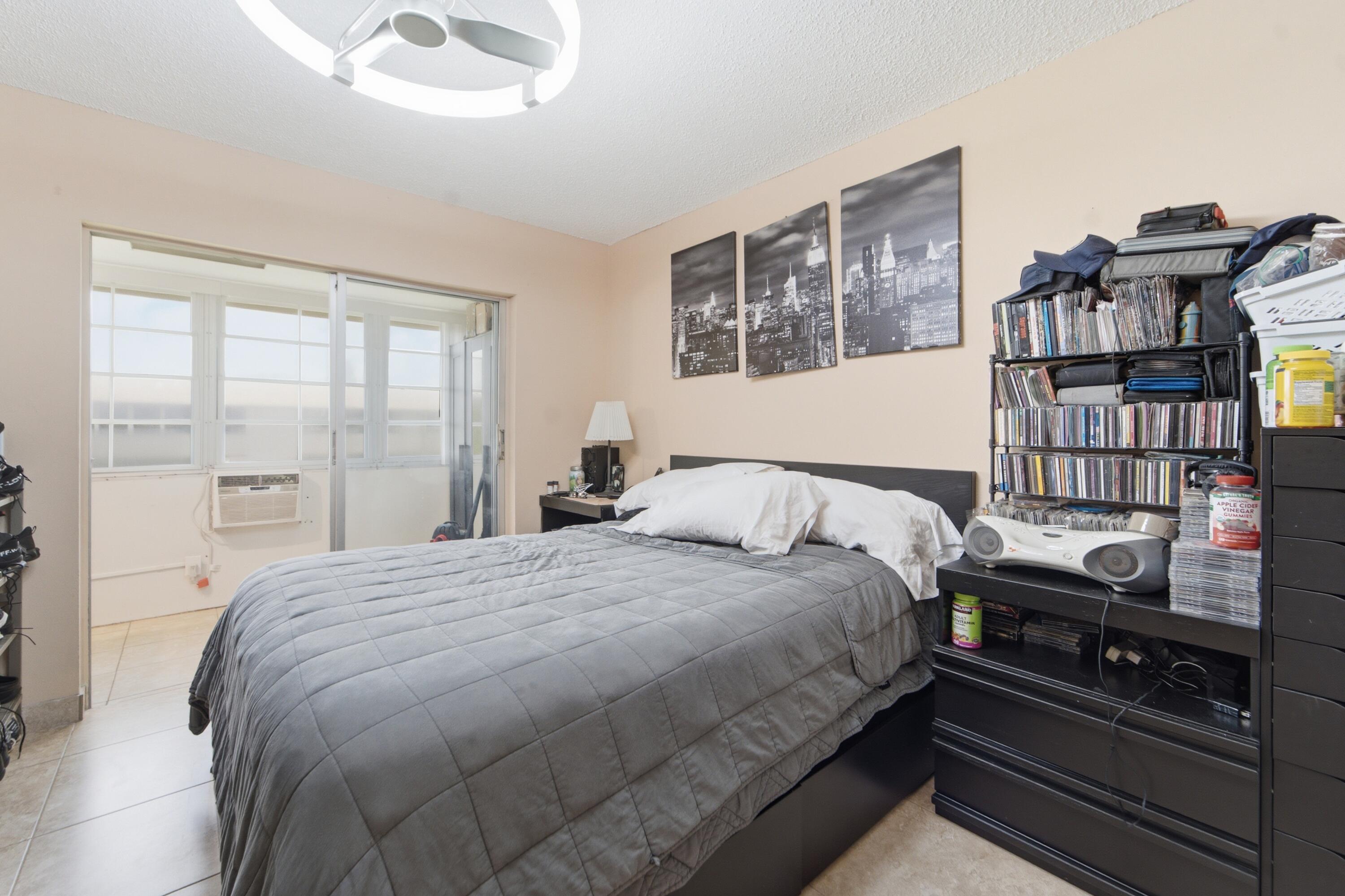KENT CONDOS - Residential