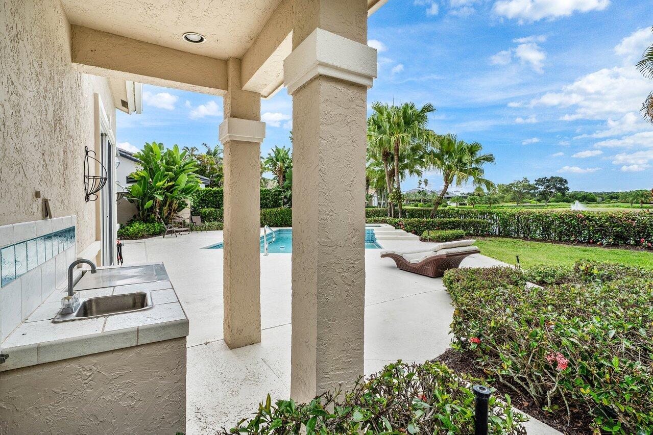 GOLF VILLAGE AT ADMIRALS COVE PAR B - Residential