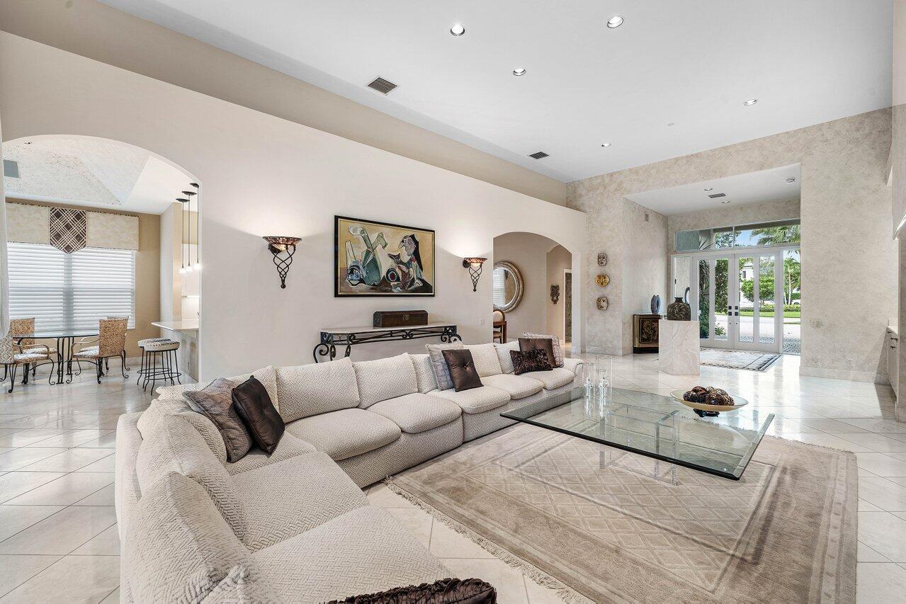 GOLF VILLAGE AT ADMIRALS COVE PAR B - Residential