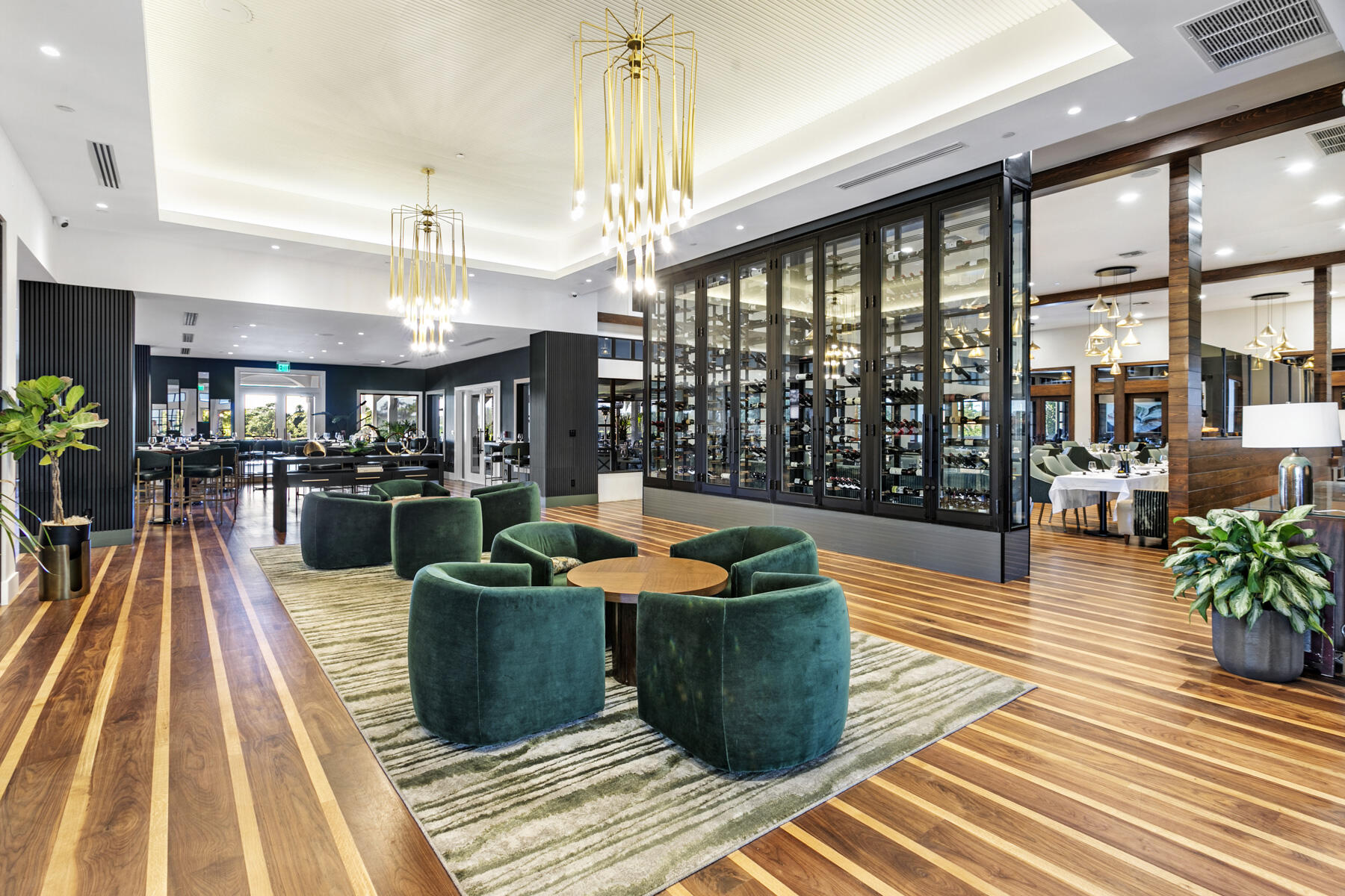 GOLF VILLAGE AT ADMIRALS COVE PAR B - Residential