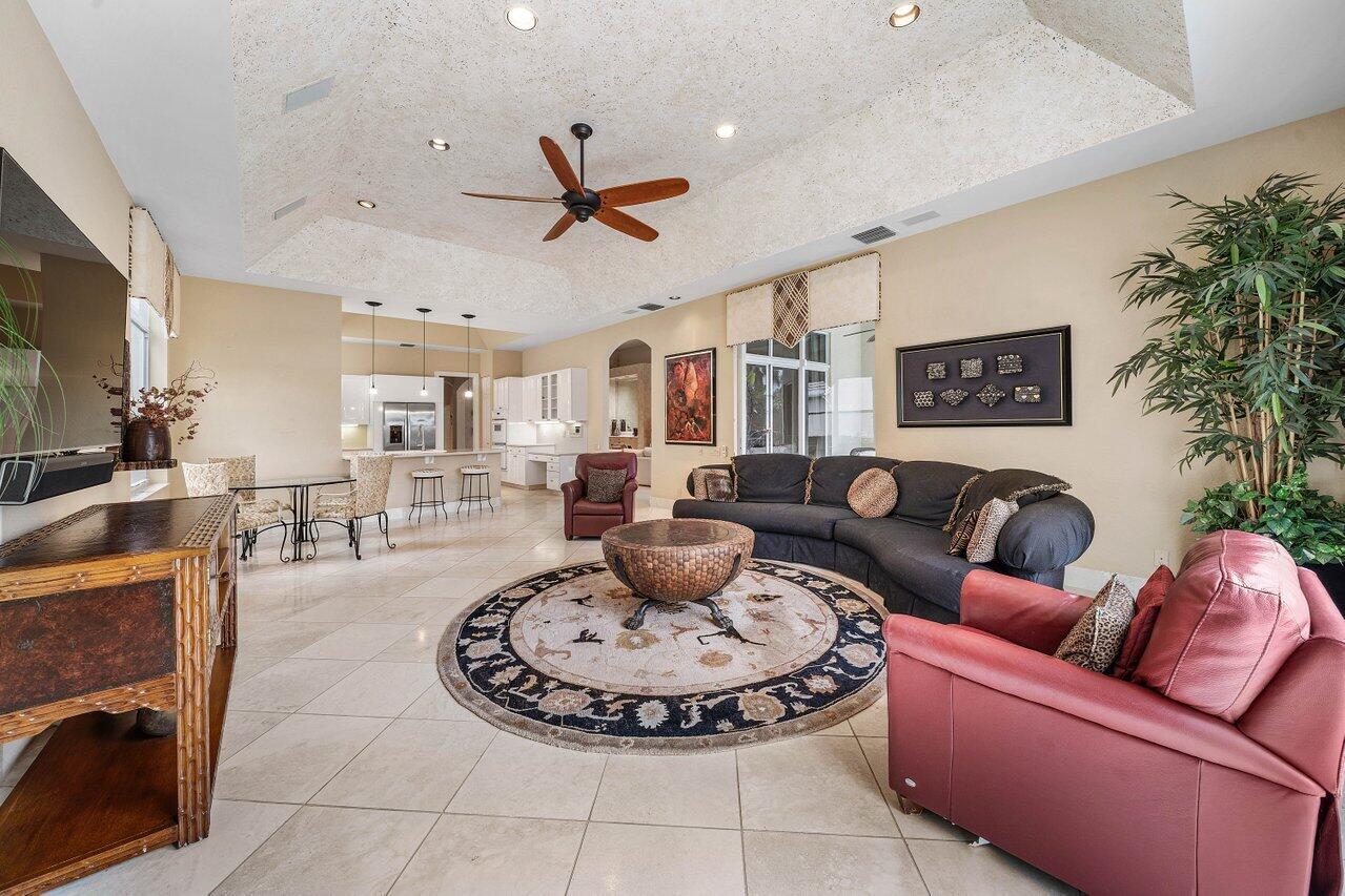 GOLF VILLAGE AT ADMIRALS COVE PAR B - Residential