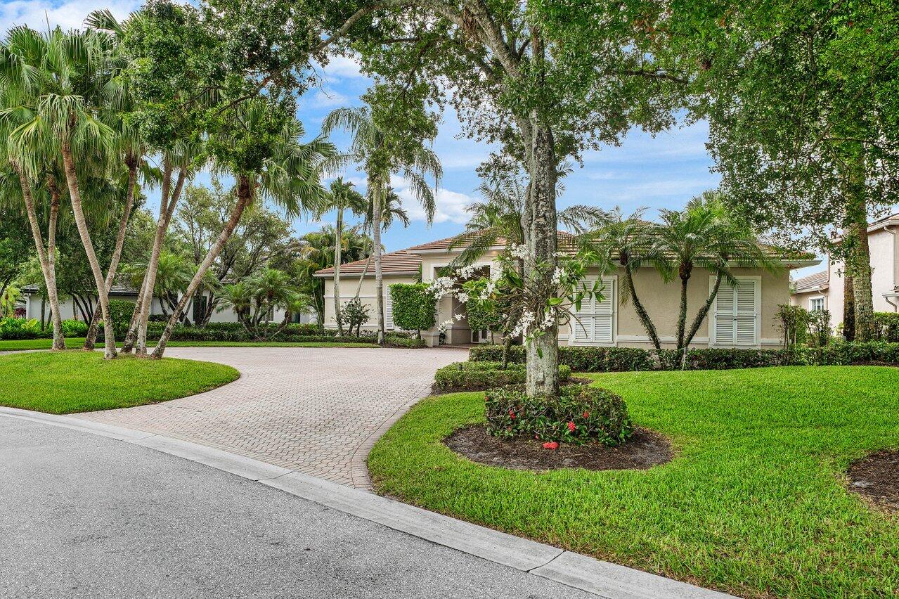 GOLF VILLAGE AT ADMIRALS COVE PAR B - Residential