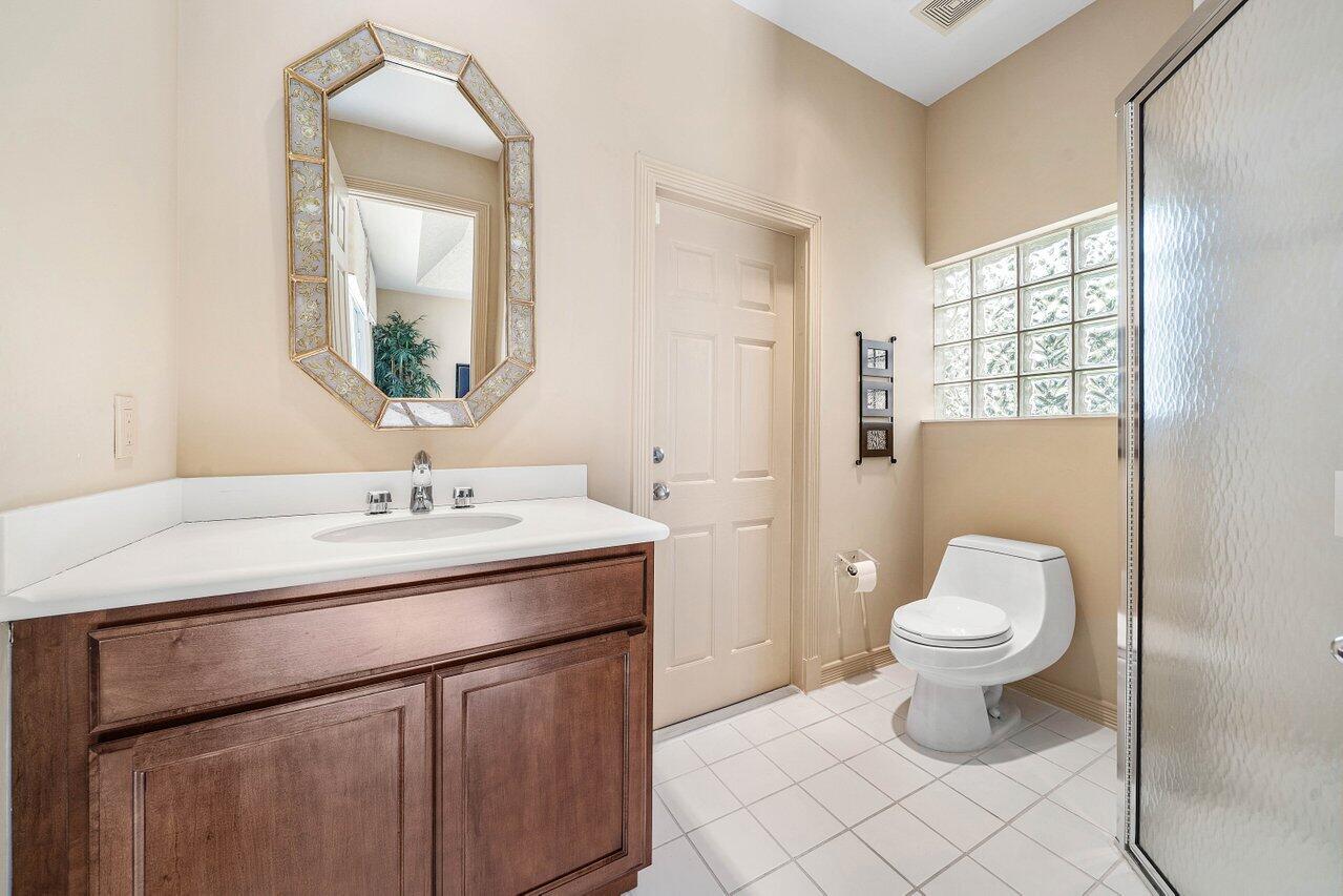 GOLF VILLAGE AT ADMIRALS COVE PAR B - Residential