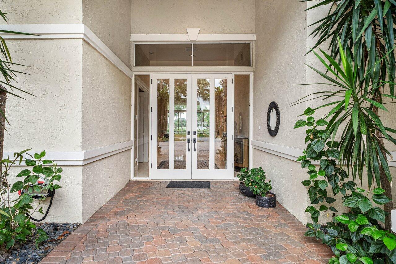 GOLF VILLAGE AT ADMIRALS COVE PAR B - Residential