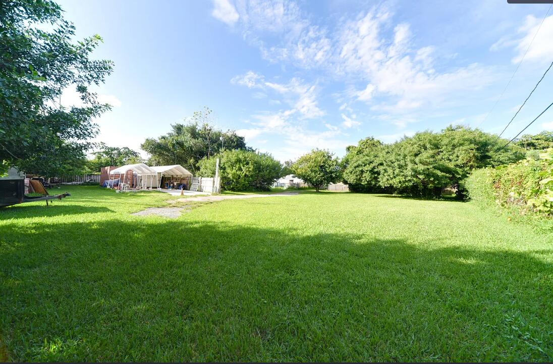 LAKEWOOD GARDENS 1 - Residential