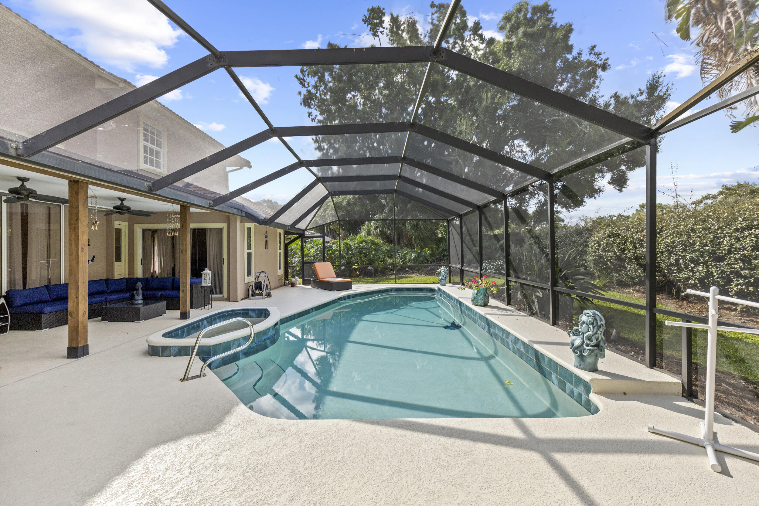 Country Club Estates - Residential