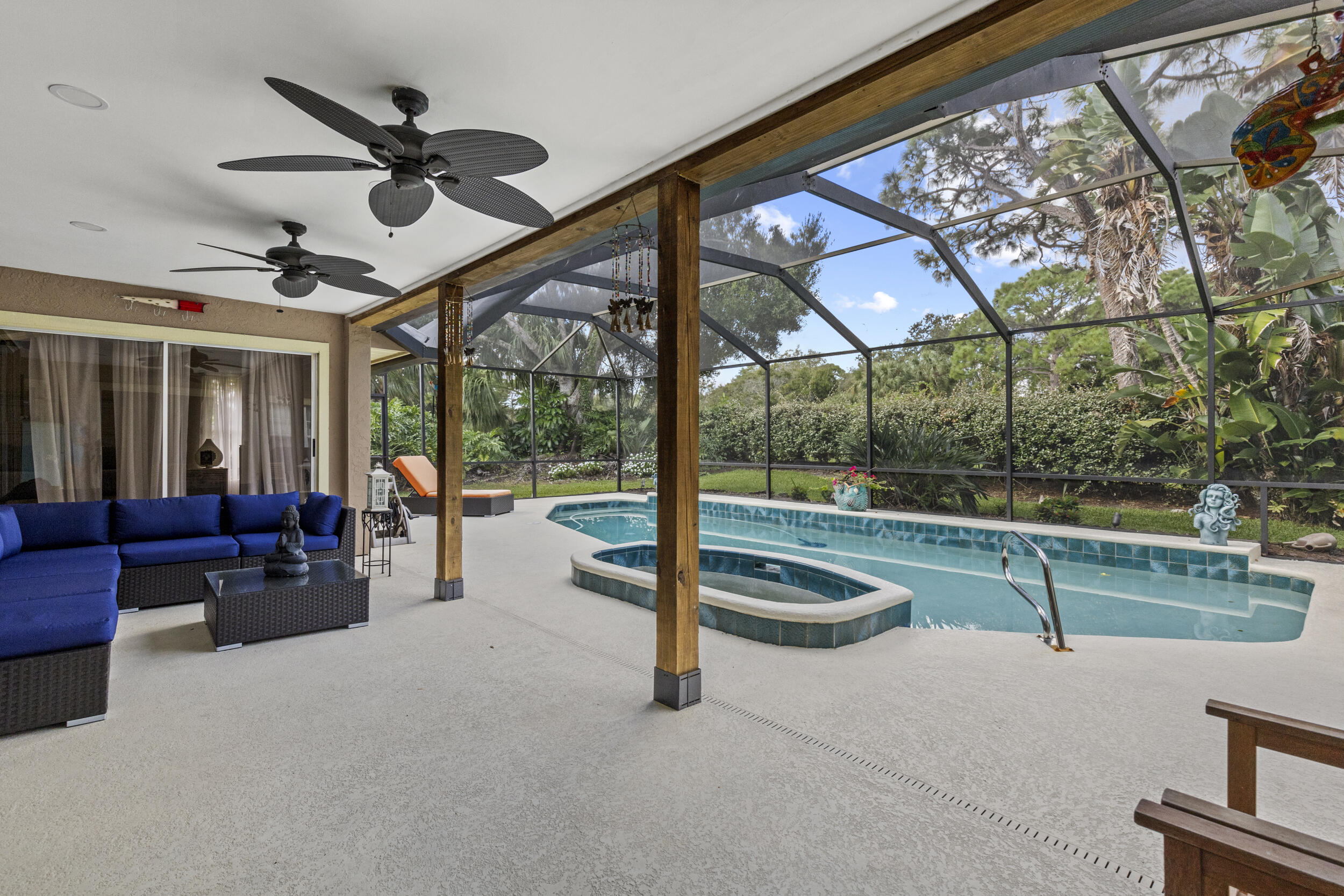 Country Club Estates - Residential