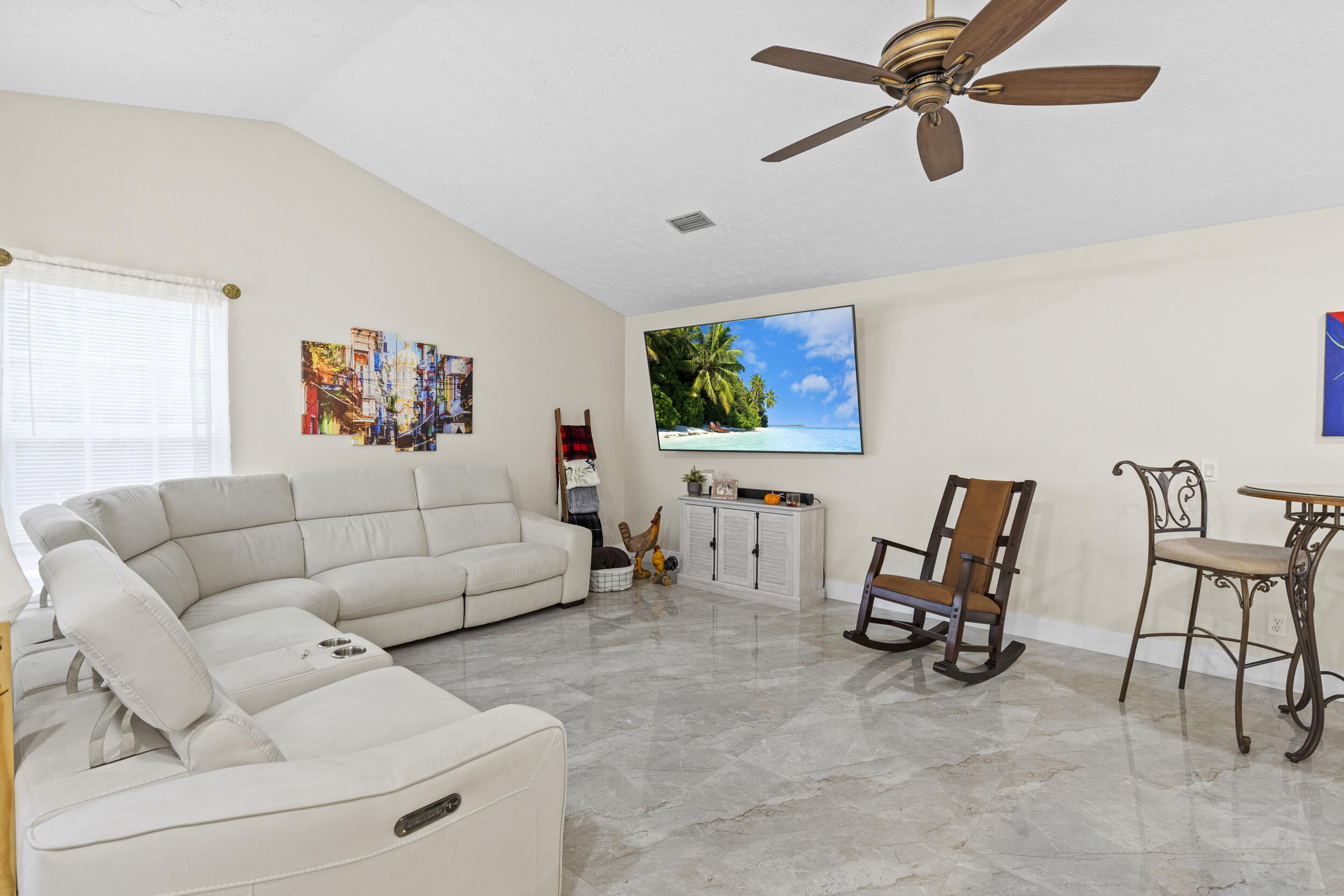 Country Club Estates - Residential
