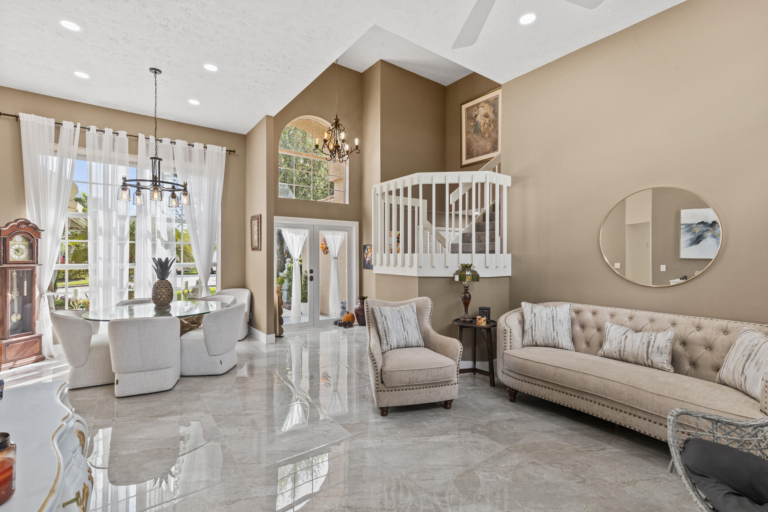 Country Club Estates - Residential