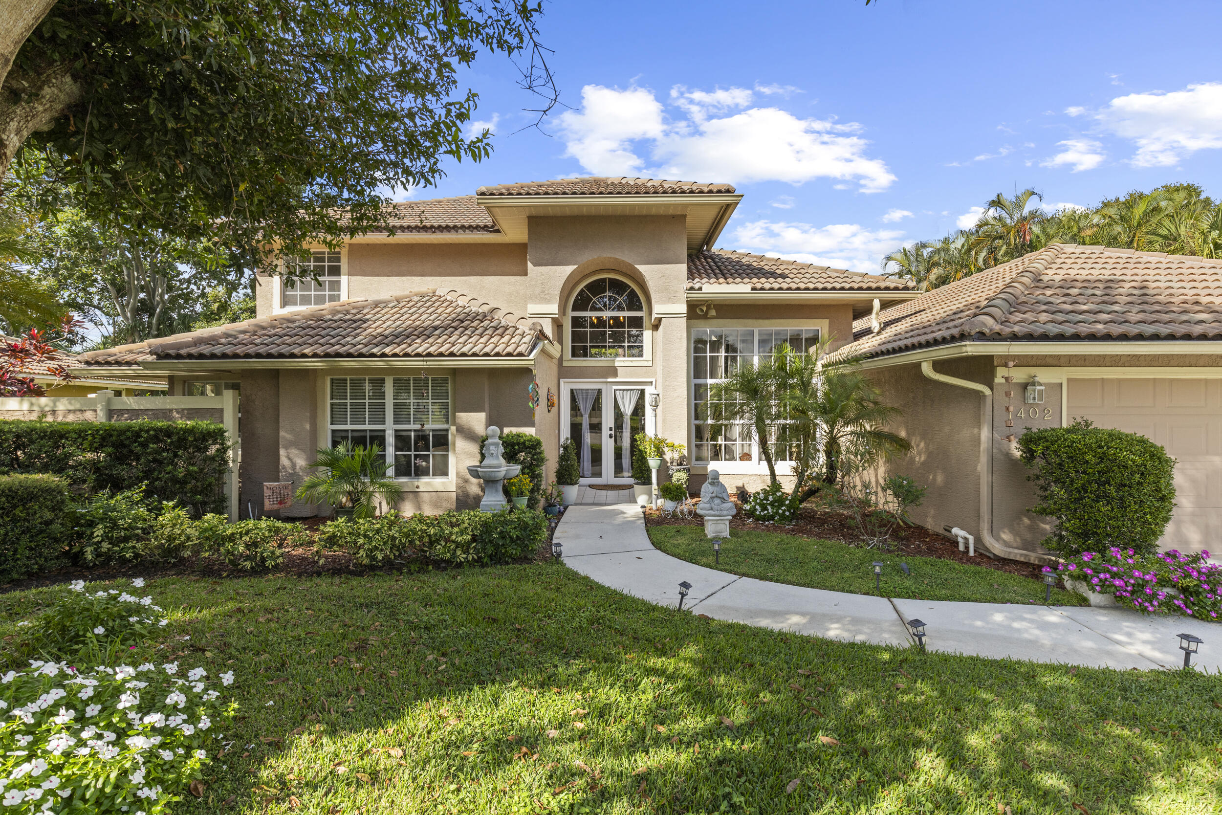 Country Club Estates - Residential