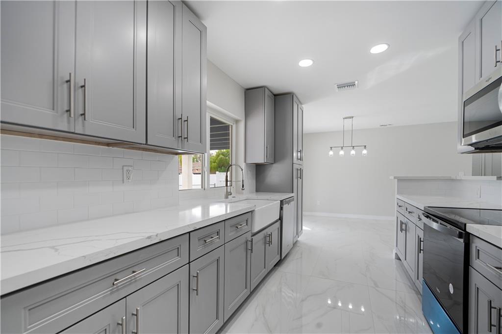 Royal Palm Estates - Residential