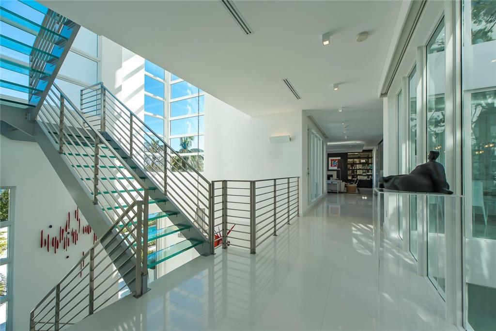 LAUDERDALE BEACH - Residential