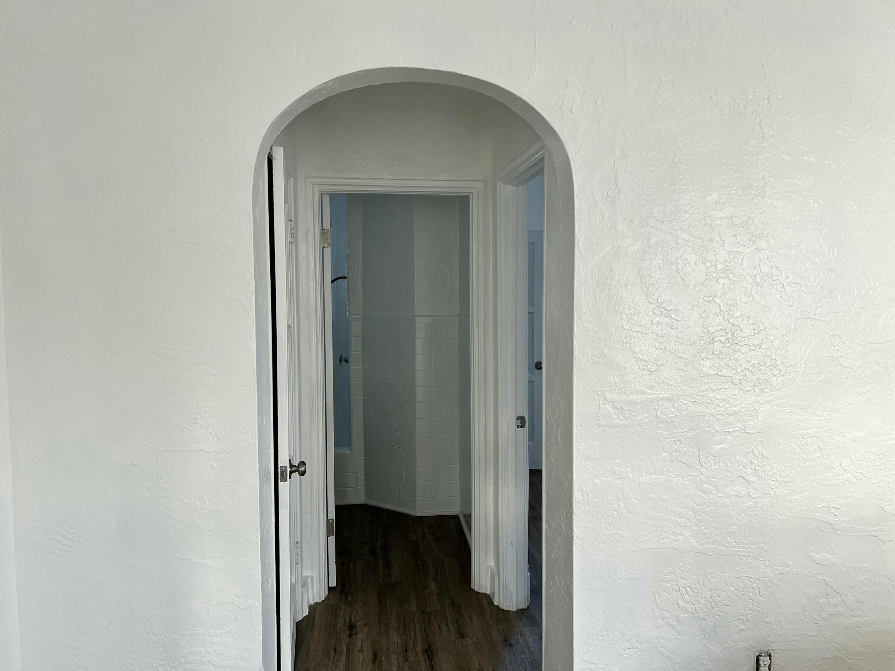 Hollywood South Side Add - Residential Lease
