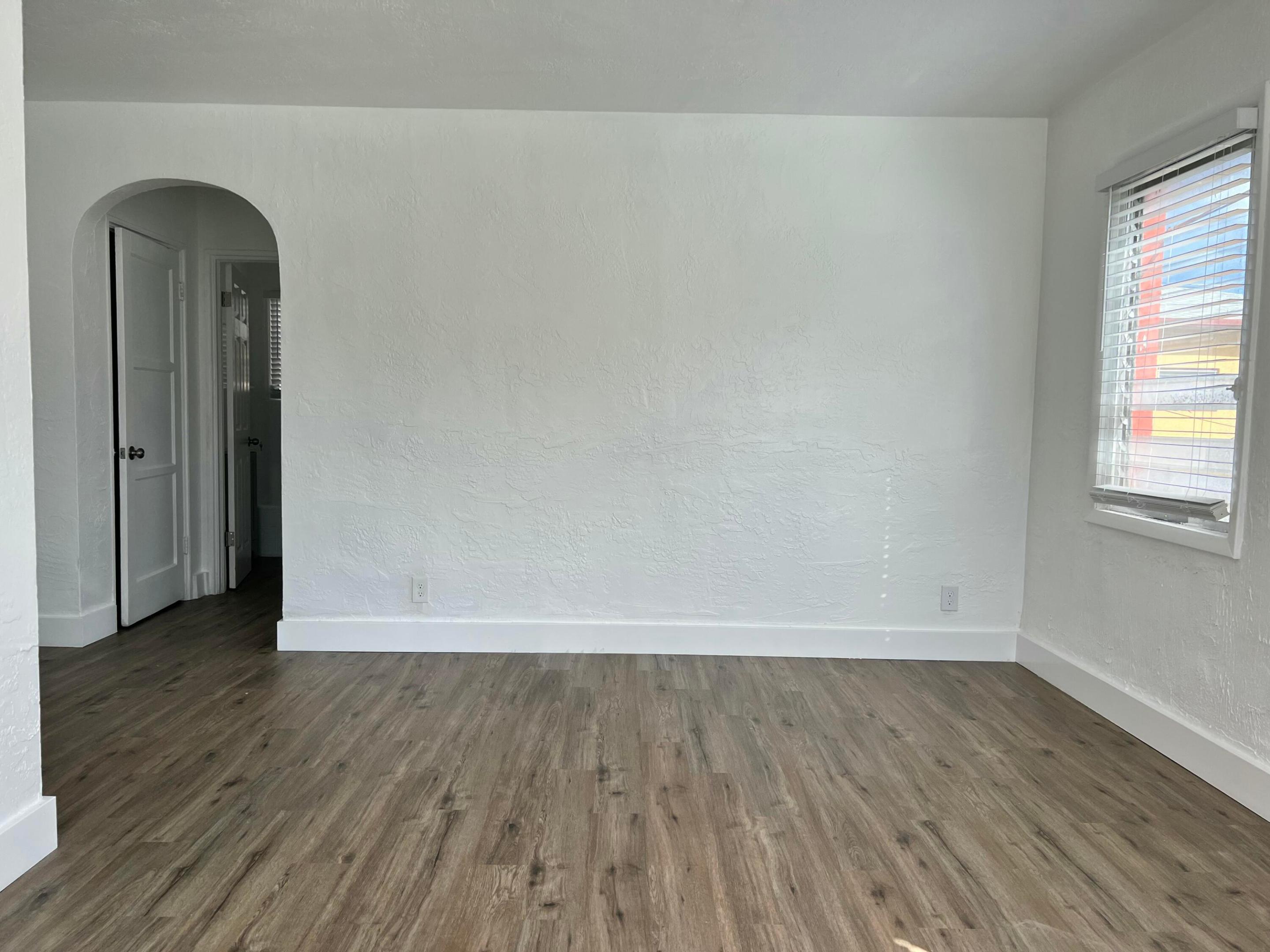 Hollywood South Side Add - Residential Lease