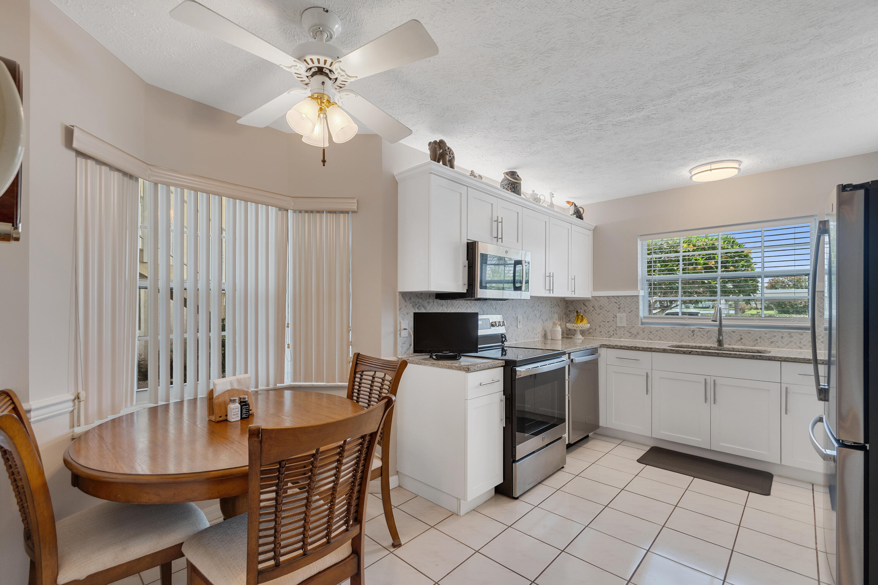 GROVE ISLE EAST CONDOMINIUM - Residential