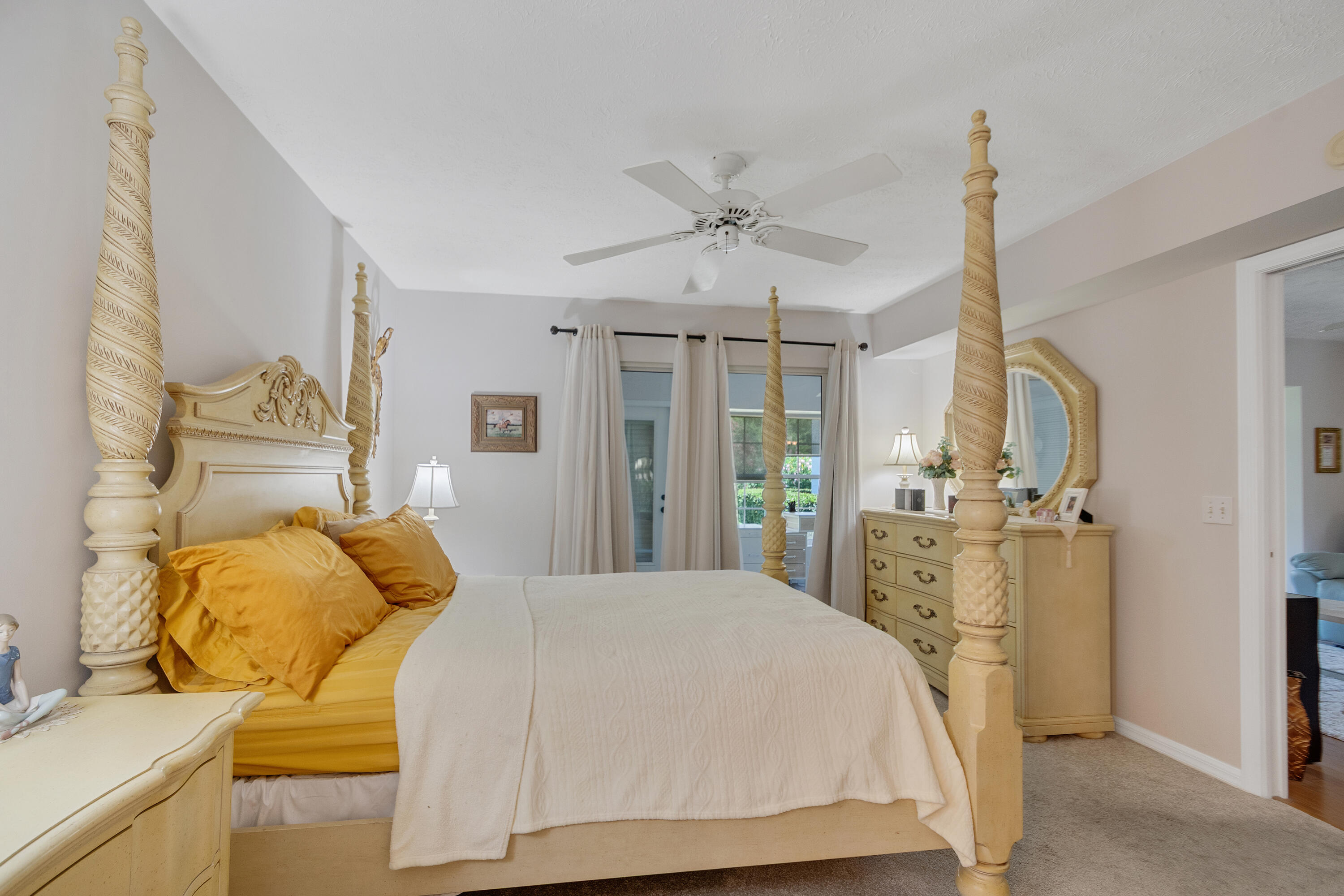 GROVE ISLE EAST CONDOMINIUM - Residential