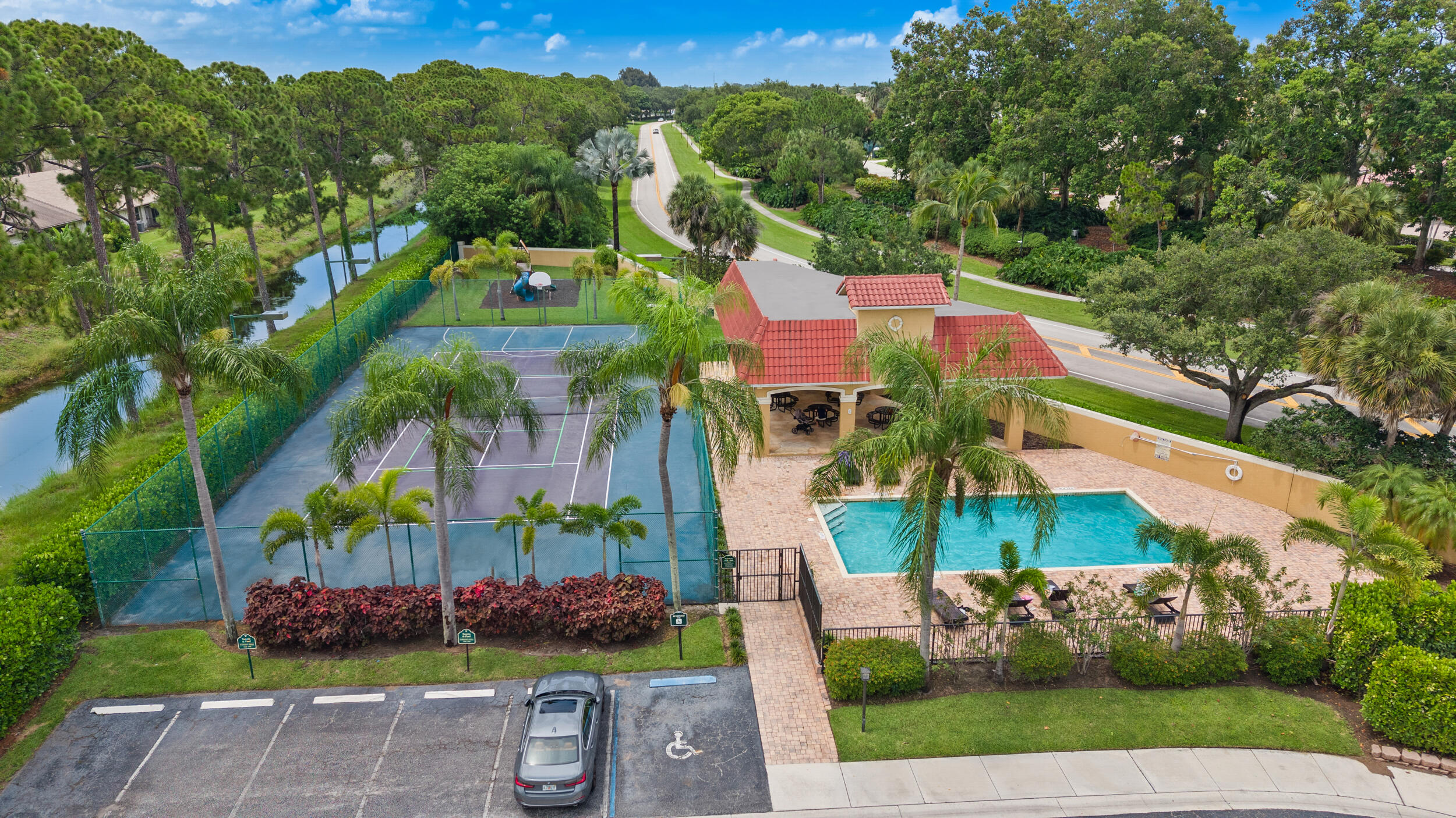 STONEBRIAR AT MAPLEWOOD - Residential