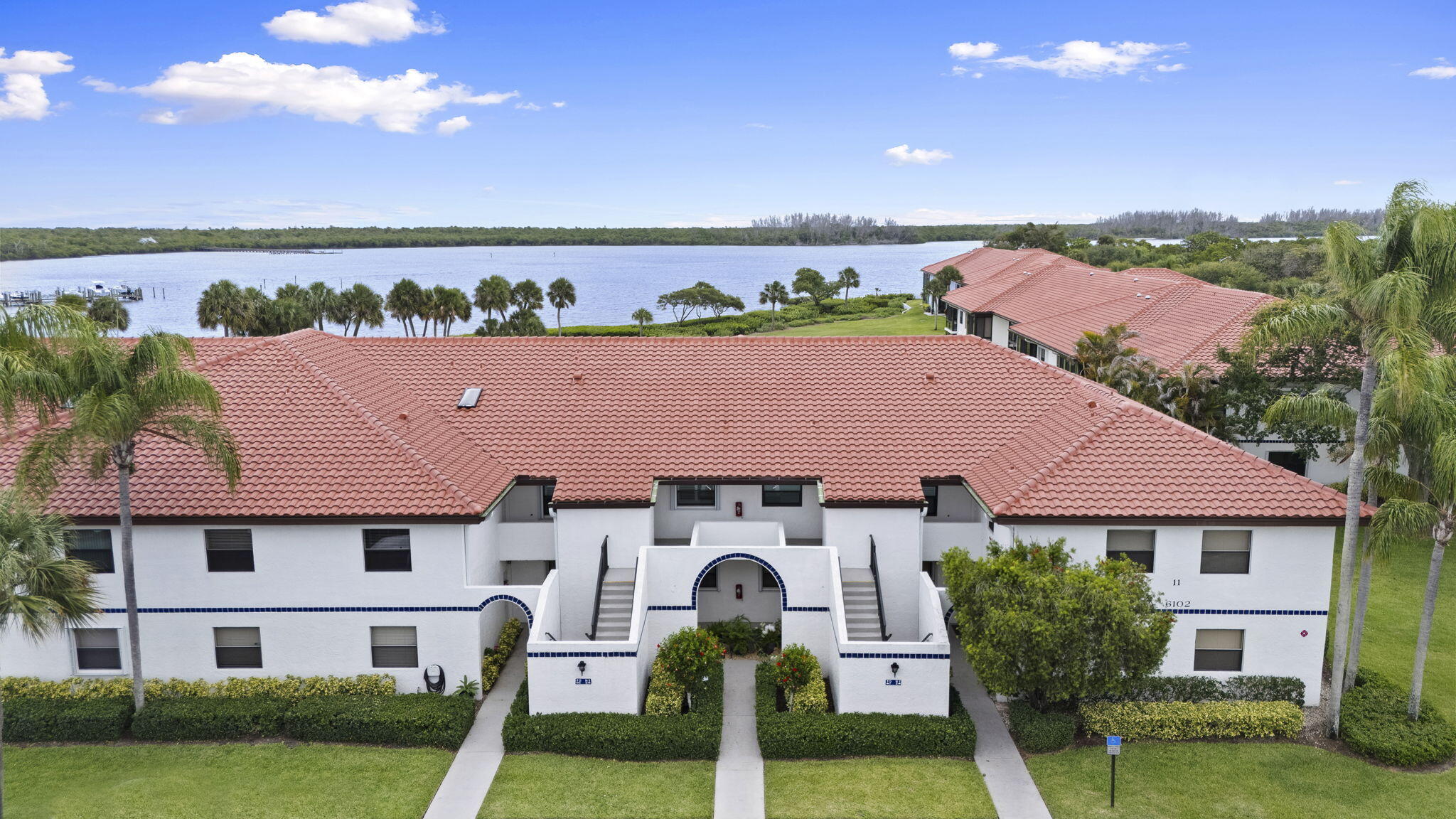 HANSONS LANDING CONDO - Residential