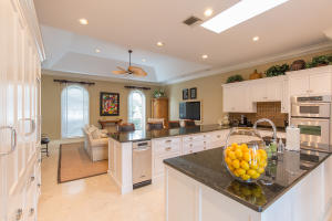 MALLET HILL OF WELLINGTON COUNTRYPLACE - Residential