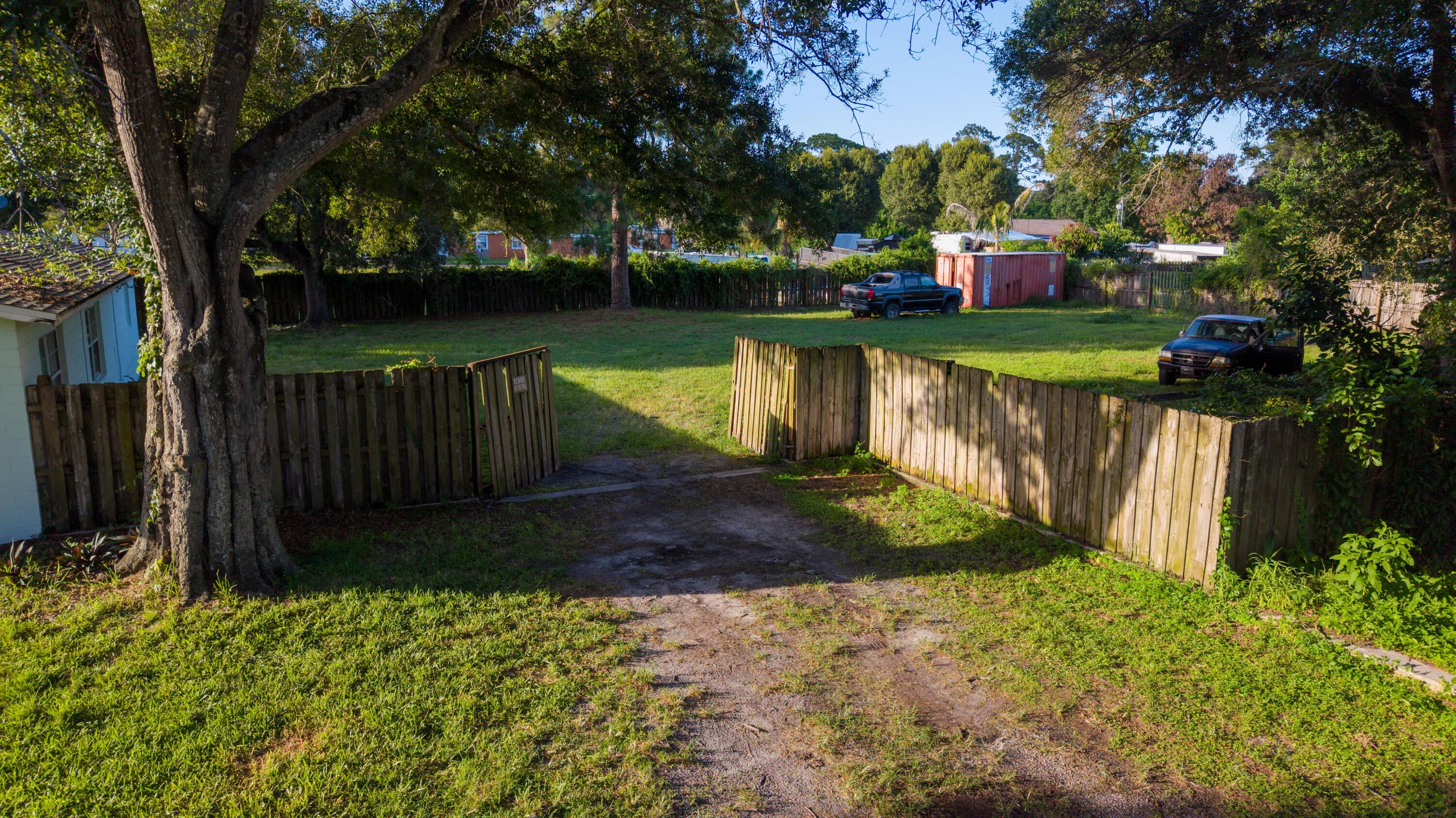 WOODLAWN TERRACE - Residential