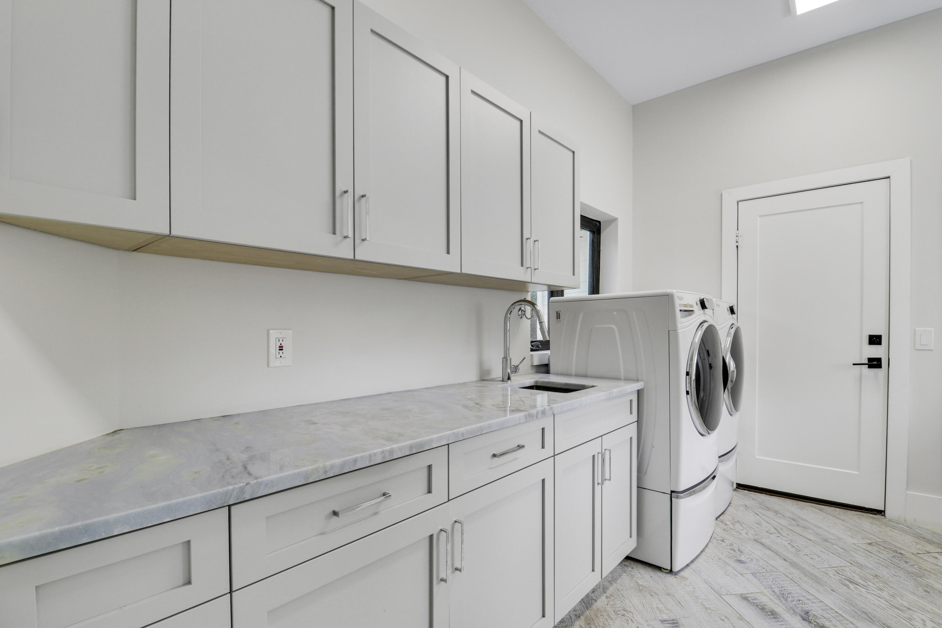 RIVER RIDGE (TEQUESTA) - Residential
