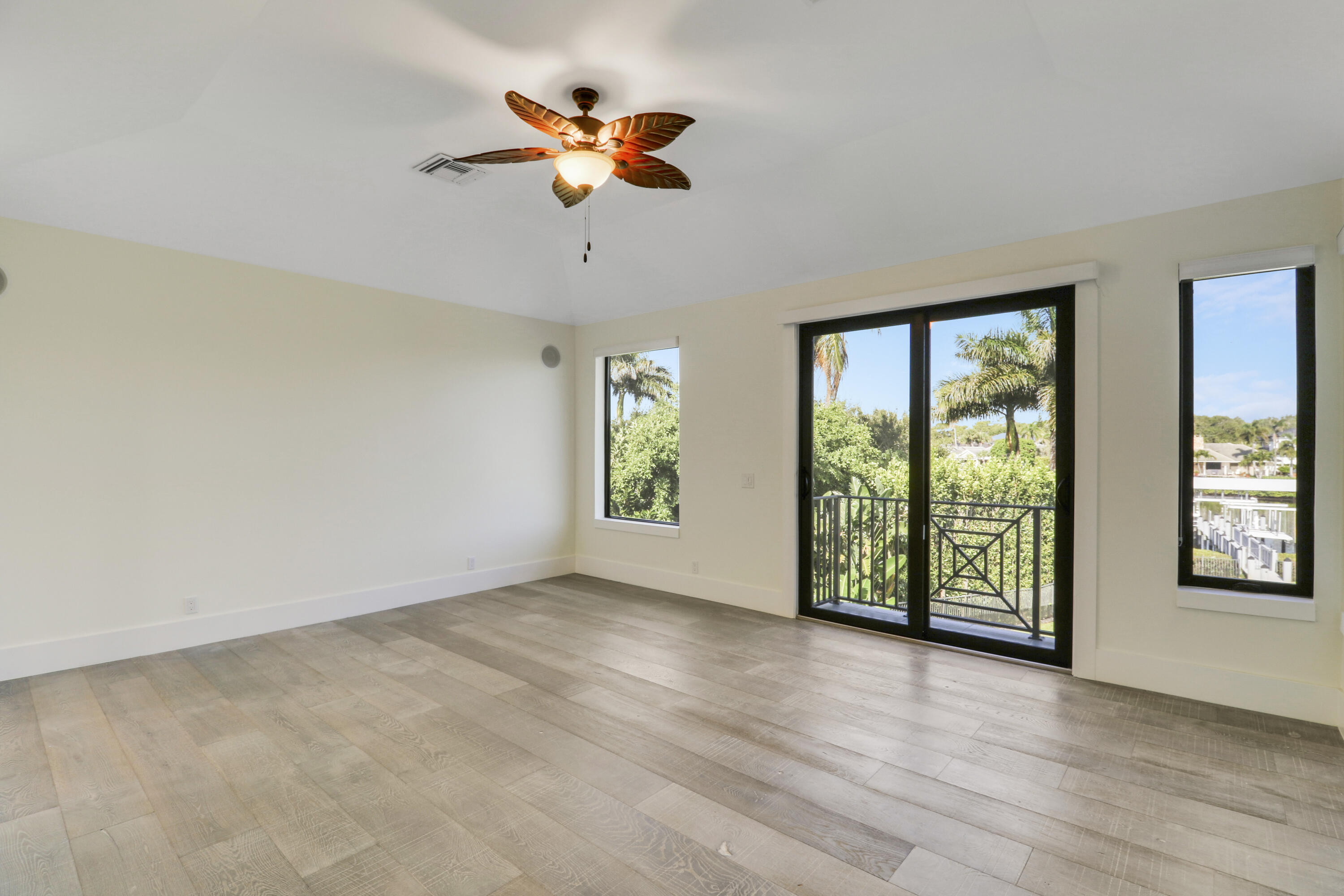 RIVER RIDGE (TEQUESTA) - Residential
