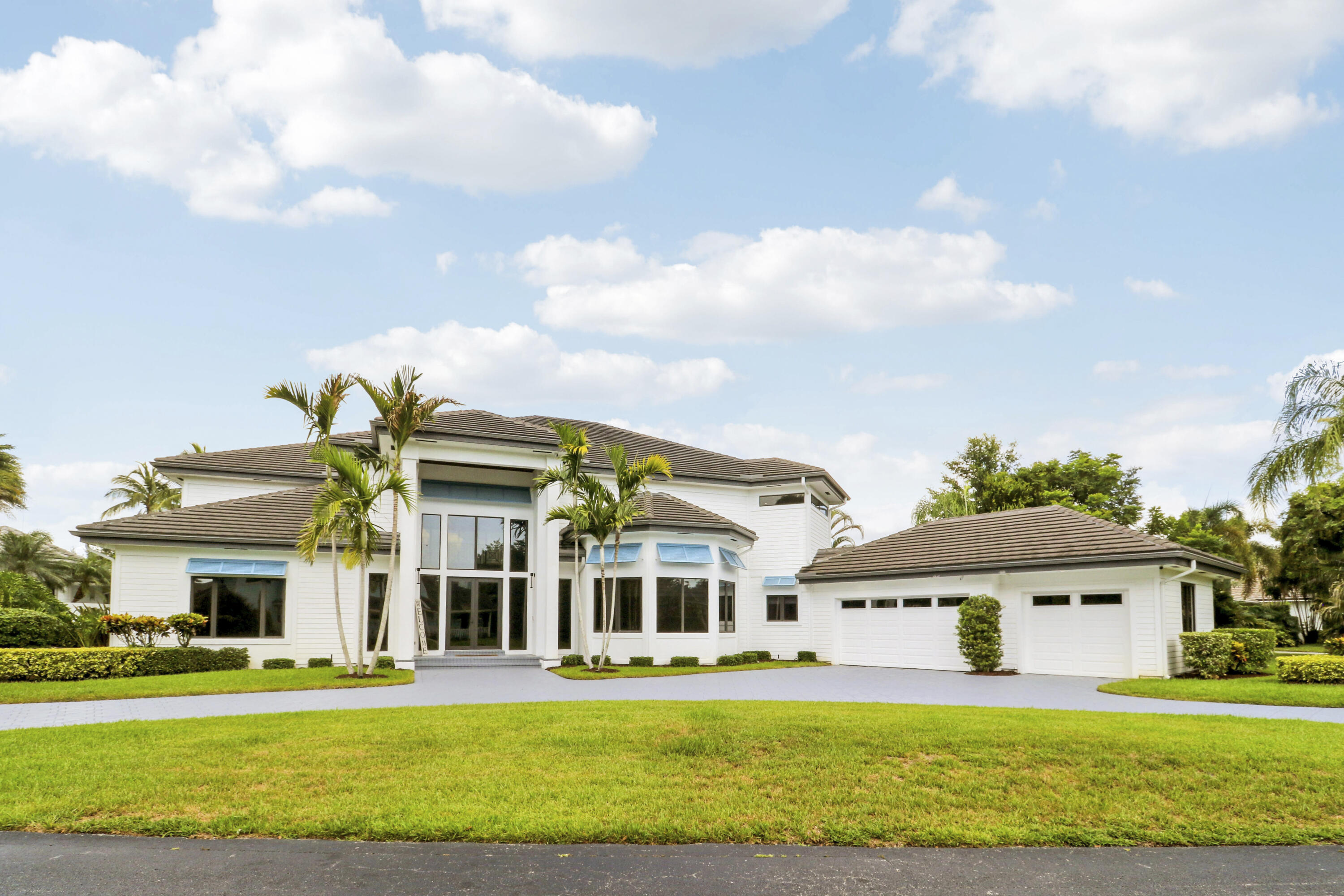 RIVER RIDGE (TEQUESTA) - Residential